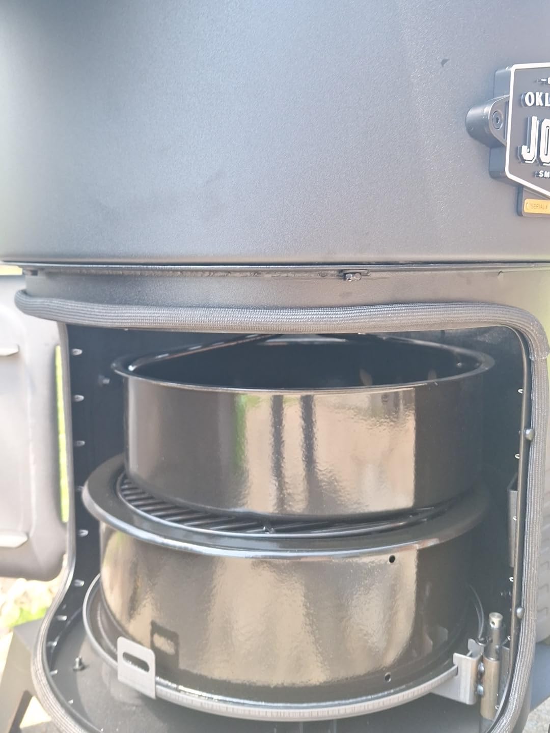 Oklahoma Joe's Bronco 18 in. Heavy Duty Charcoal Drum Smoker and Grill with 284 sq. in. Cooking Area in Black, Smoker Grill customer photo 2