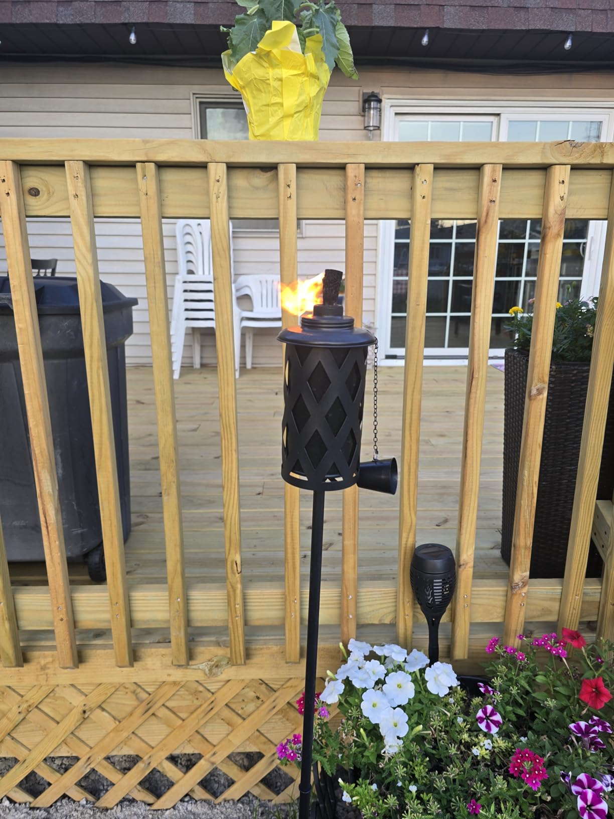 Citronella Torches for Outside Set of 4, 16 Oz Outdoor Torches with 3-Prong Grounded Stake, 59 Inch Metal Torch for Garden Decor customer photo 2