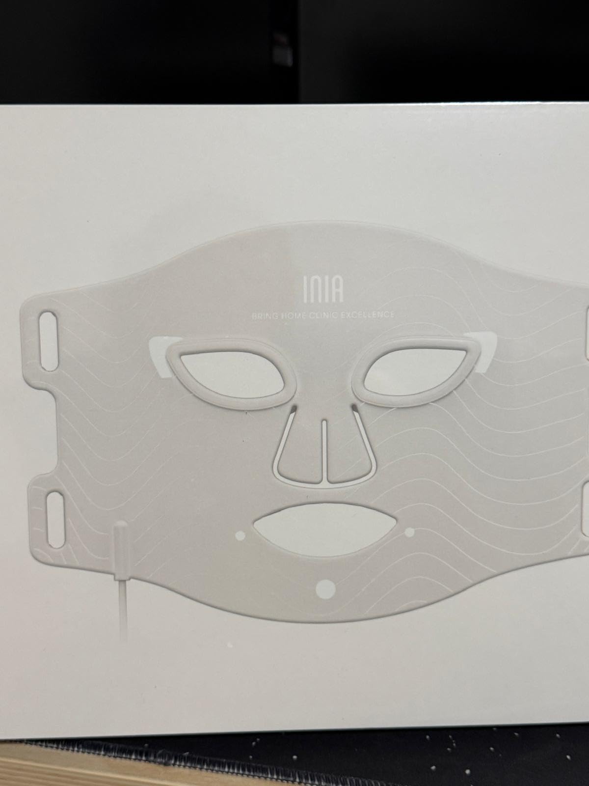 INIA Red Light Therapy Mask for Face - 4 Light Modes with 850nm NIR, Red & Blue LED Light Therapy, 2600mAh Rechargeable LED Face Mask for Radiant Glow at Home customer photo 2