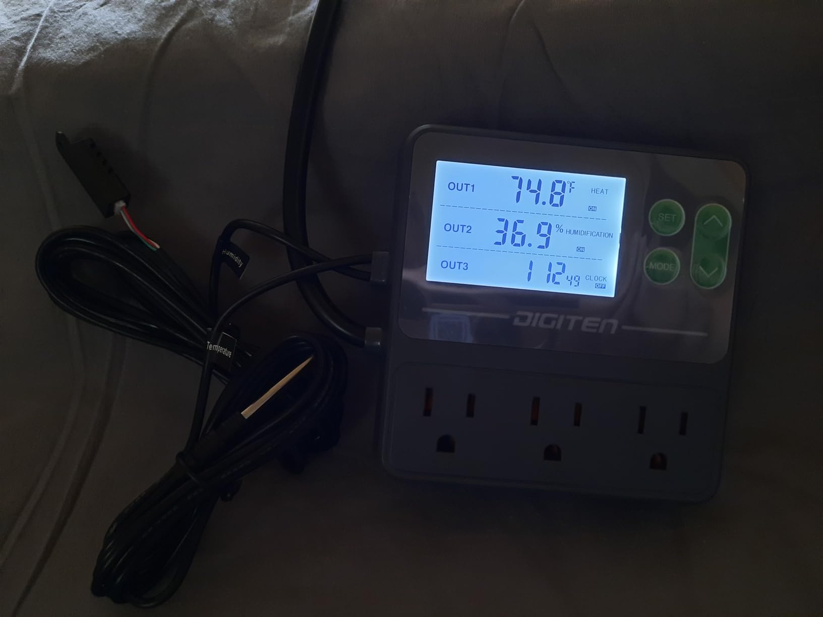 DIGITEN Temperature and Humidity Controller with Timer - 3 Outlet, 2 Separate Probes, Plug in Temperature Controller for Reptiles, Snake, Mushrooms, Tent, Triple Control for Temp, Humidity, Time customer photo 1