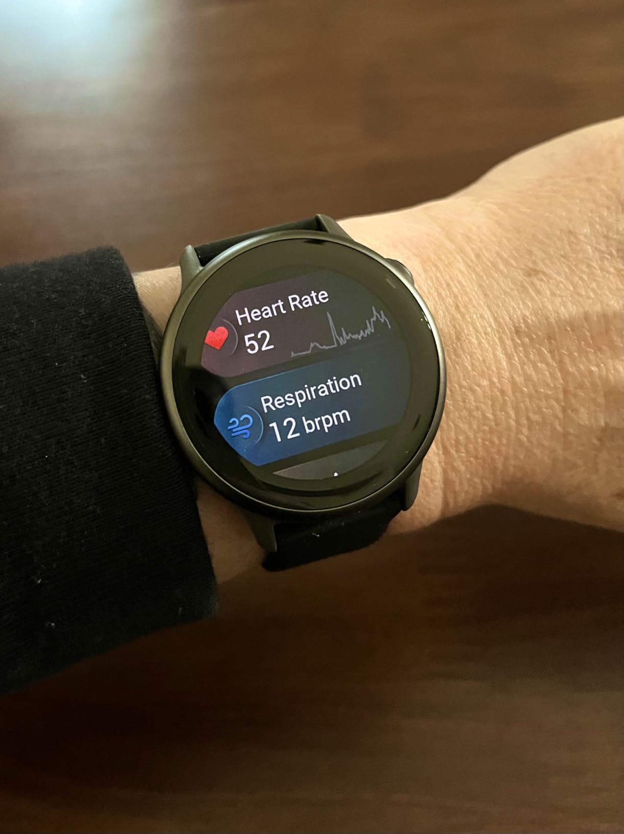 Garmin Vivoactive 6, Health and Fitness GPS Smartwatch, AMOLED Display, Up to 11 Days of Battery, Slate with Black Band customer photo 2