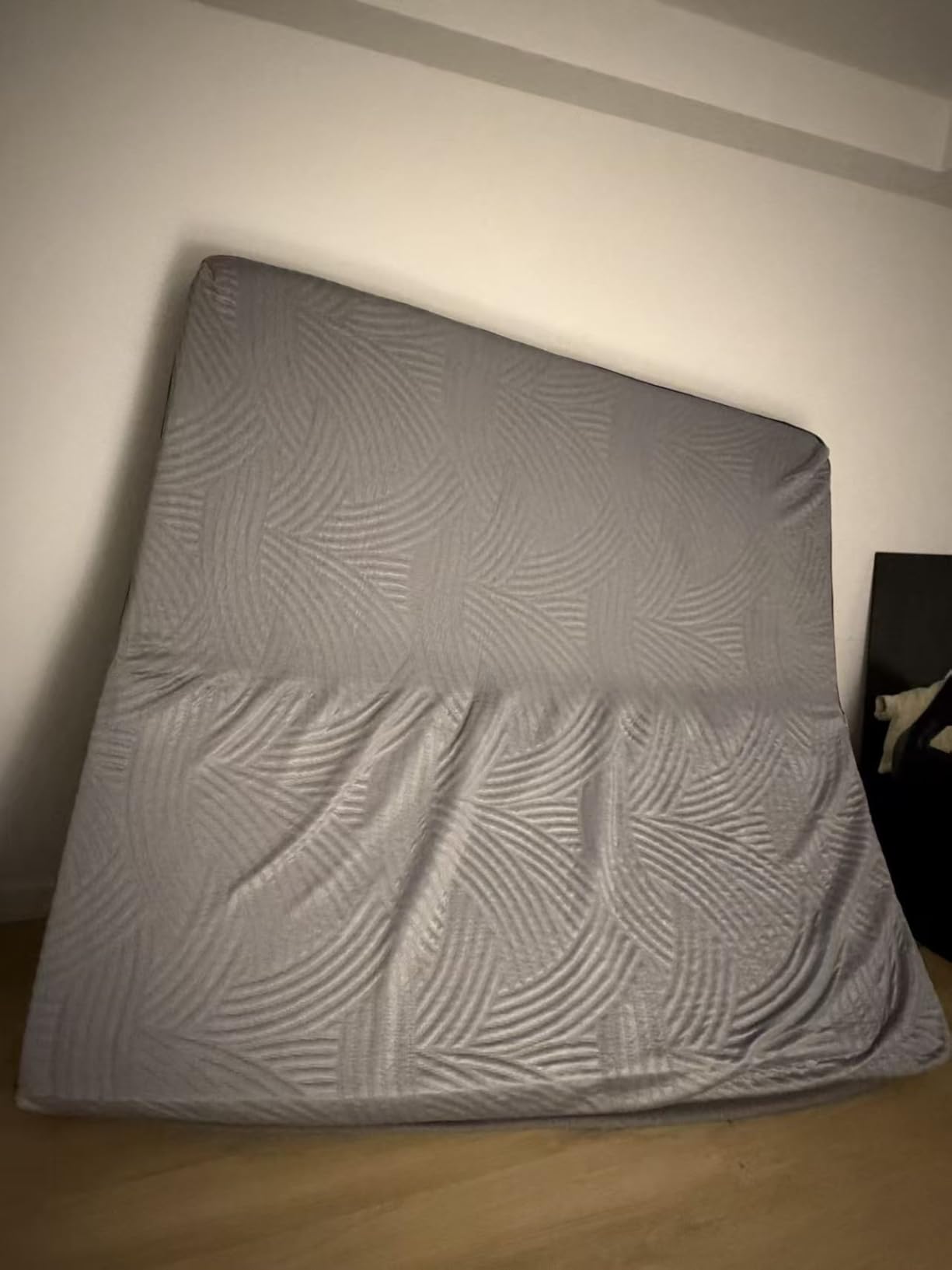Sweetnight CoolNest Queen Mattress, 14 inch Cooling Queen Size Memory Foam Mattress for Cool Night Sleep, 5-Zone Ergo Support for Pressure Relief, Medium, CertiPUR-US Certified customer photo 2