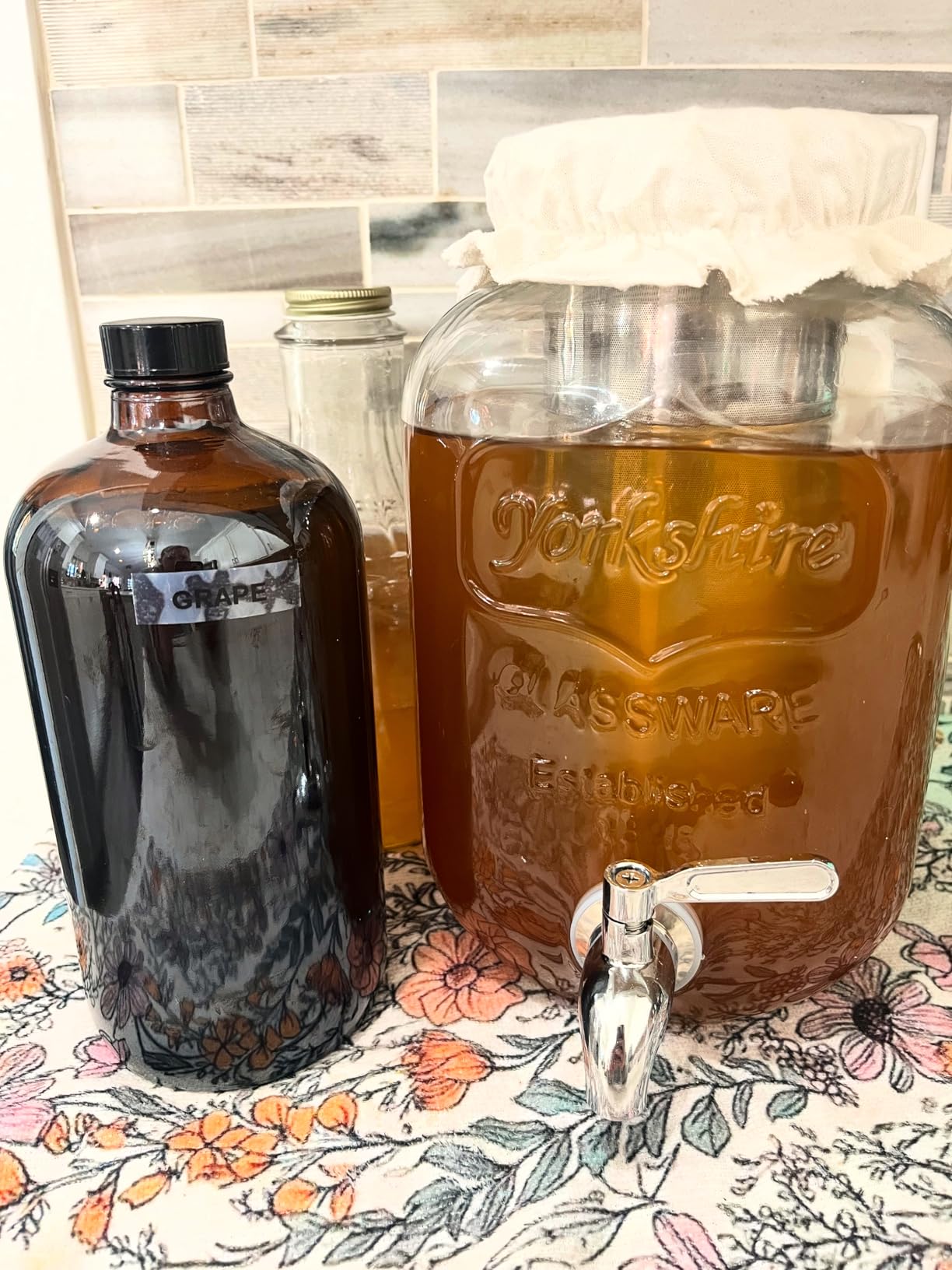 1 Gallon Kombucha Starter Kit, Glass Kombucha Jar with Spigot and Stainless Steel Mesh Filter Fermentation Kit for Home Brewed Kombucha Bottles, Includes Test Strips, Measuring Cups, Cloth Top customer photo 1