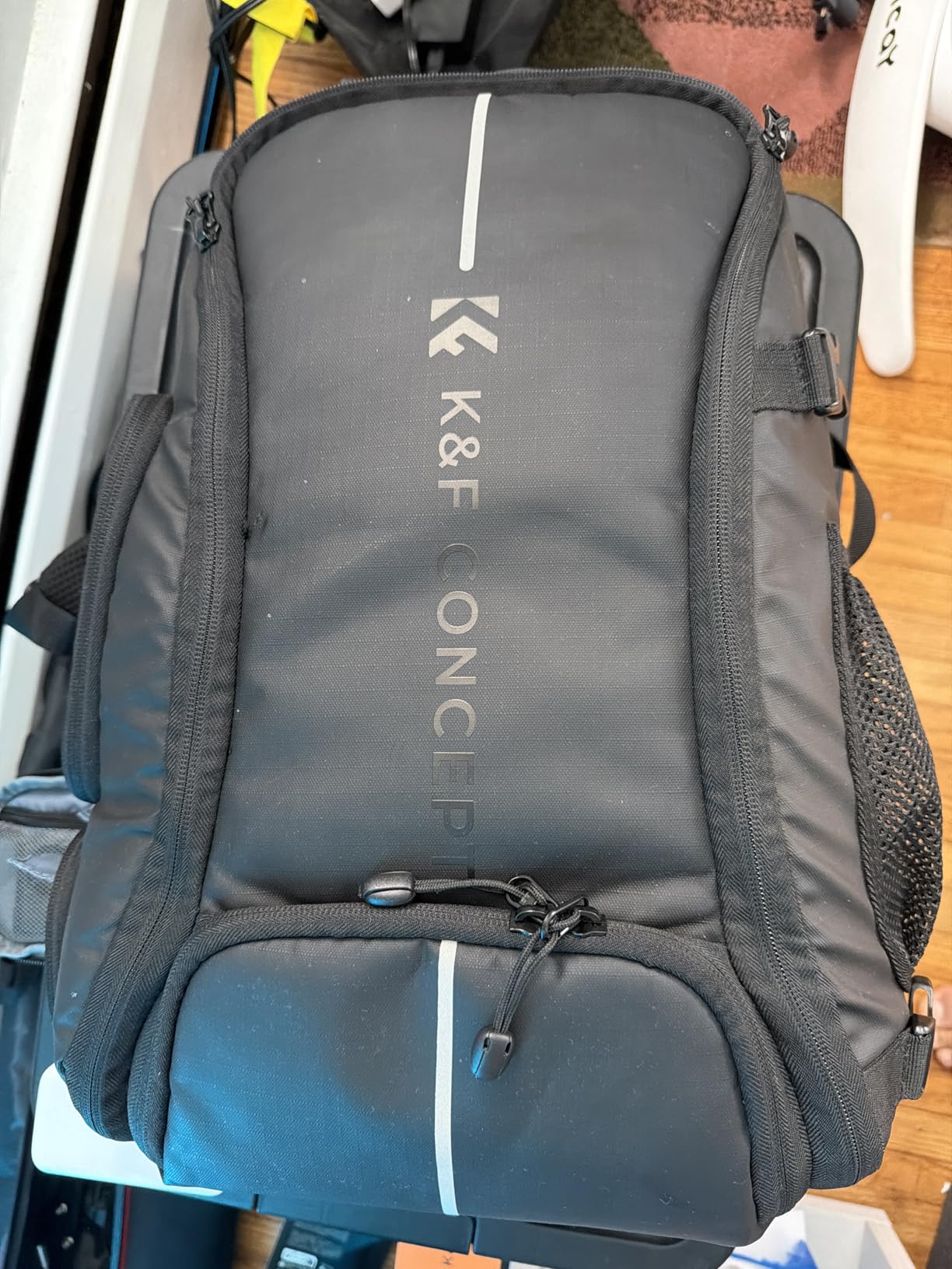 K&F CONCEPT Camera Backpack, 25L Large Capacity Camera Bag for Photographers with Raincover and 15.6 Inch Laptop Compartment Compatible for Canon/Nikon/Sony/DJI Mavic Drone customer photo 2