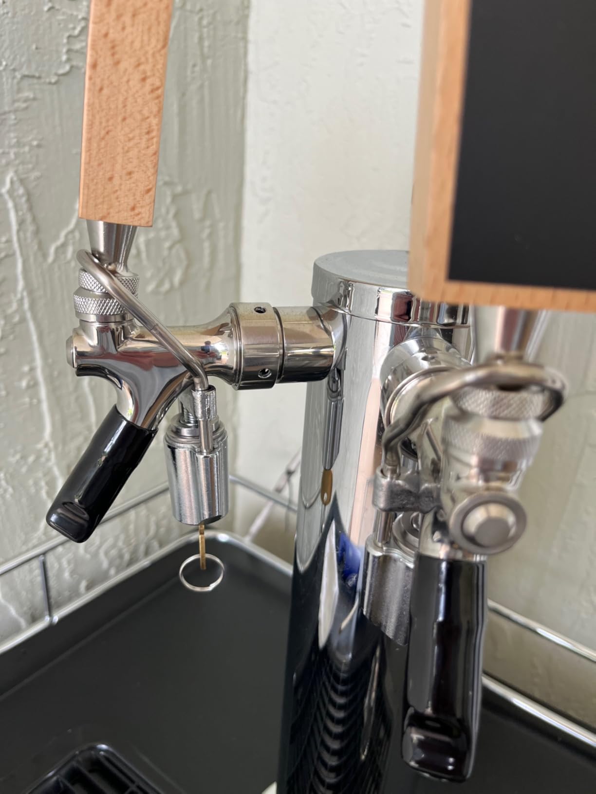 JoyTube Beer Tap Lock for Draft Beer Faucet, Homebrew Keg Equipment 3 Pack (2 Keys Each) customer photo 1