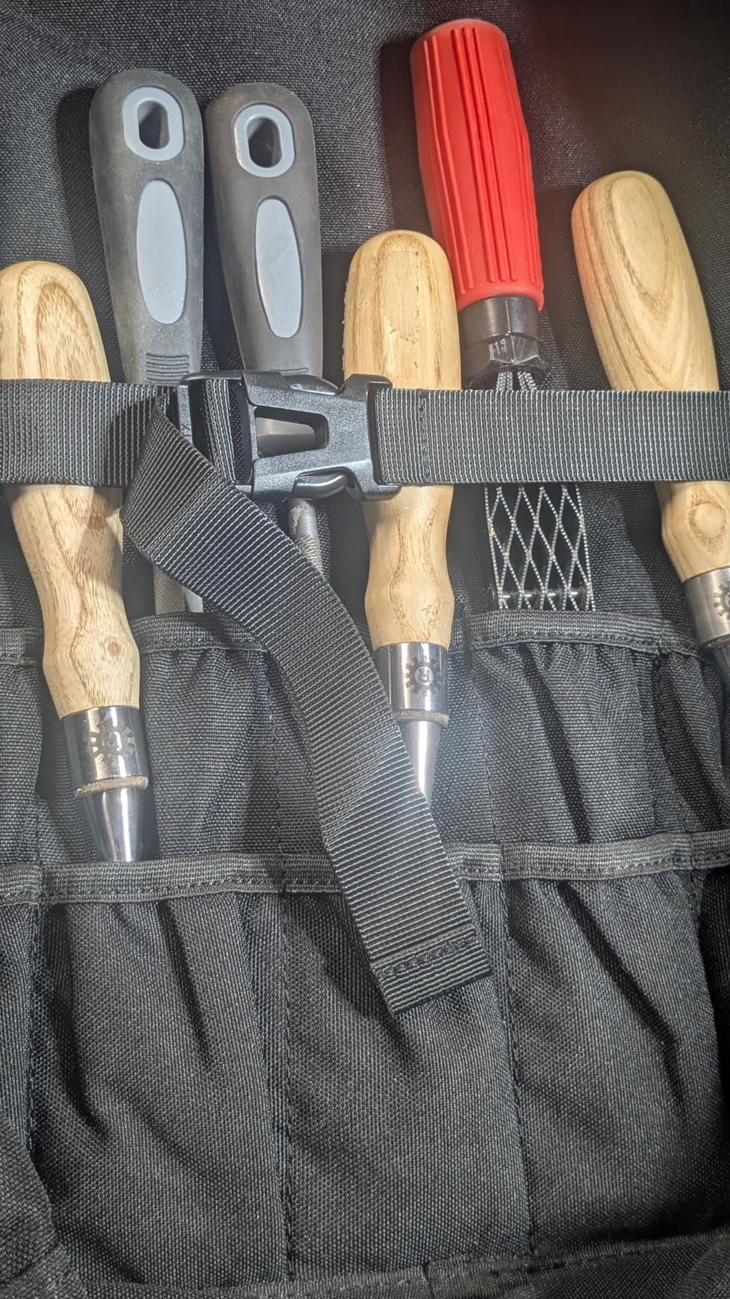 Chef Knife Backpack with Waterproof Pocket, 30+ Pockets for Knives and Tools, Knife Bags for Chefs Professional Culinary Apprentice Private Chefs, Pocket for Tablet Laptop (Knife Not Included) customer photo 2