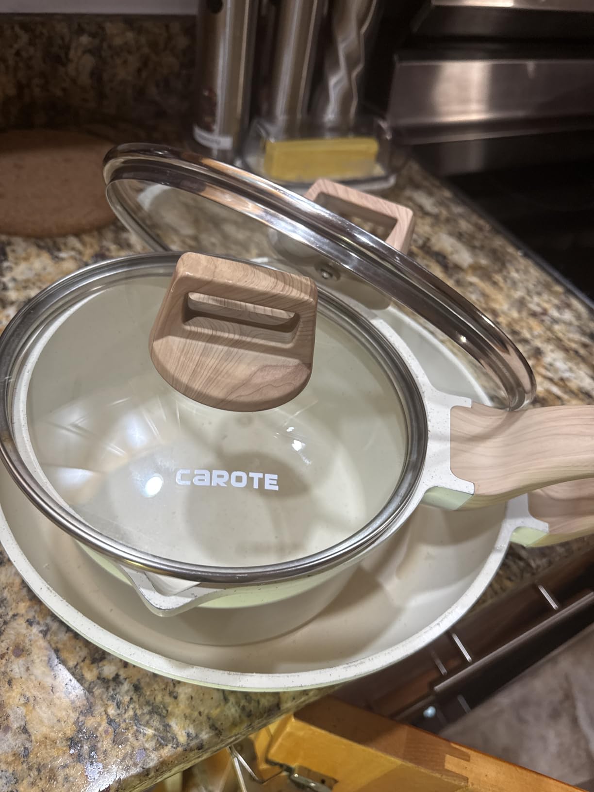 CAROTE 19pcs Stainless Steel Cookware Set with Detachable Handle, Pots and Pans Set, Induction Kitchen Cooking Sets, RV/Camping Cookware, Removable Handle, Oven Safe, Woodgrain customer photo 1