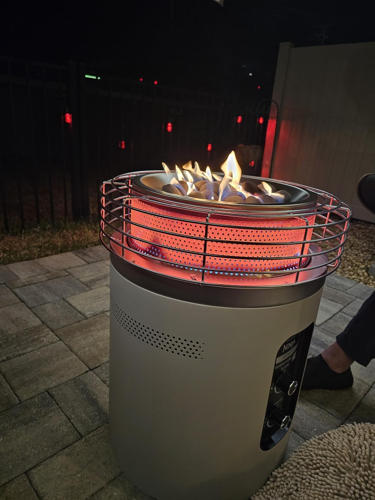 Ninja Fireside360 Outdoor Heater & Fire Pit | 3 Modes: Flame, Heat, Flame & Heat | Portable for Patio, Deck, Camping, Beach | Easy Control Smokeless Flames | Push to Start Ignition | Black | OF101BK customer photo 2