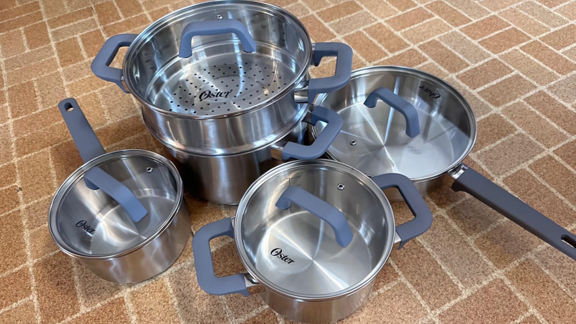 Oster Beauford 3.65-Quart Stainless Steel Deep Fryer Pot with Basket & Glass Lid - Induction, Oven & Dishwasher Safe, 5-Ply Encapsulated Base, Soft-Touch Handle customer photo 1