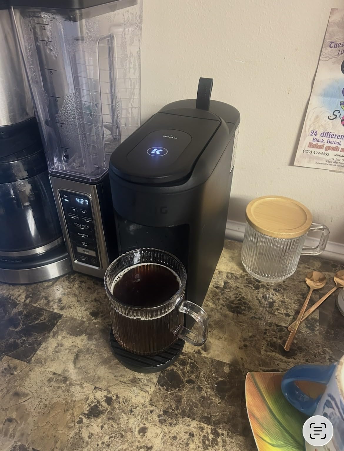 Keurig K-Mini Mate Single Serve K-Cup Pod Coffee Maker, Brews Up to 12 oz Cup, Compact Portable Coffee Machine for Small Spaces customer photo 1