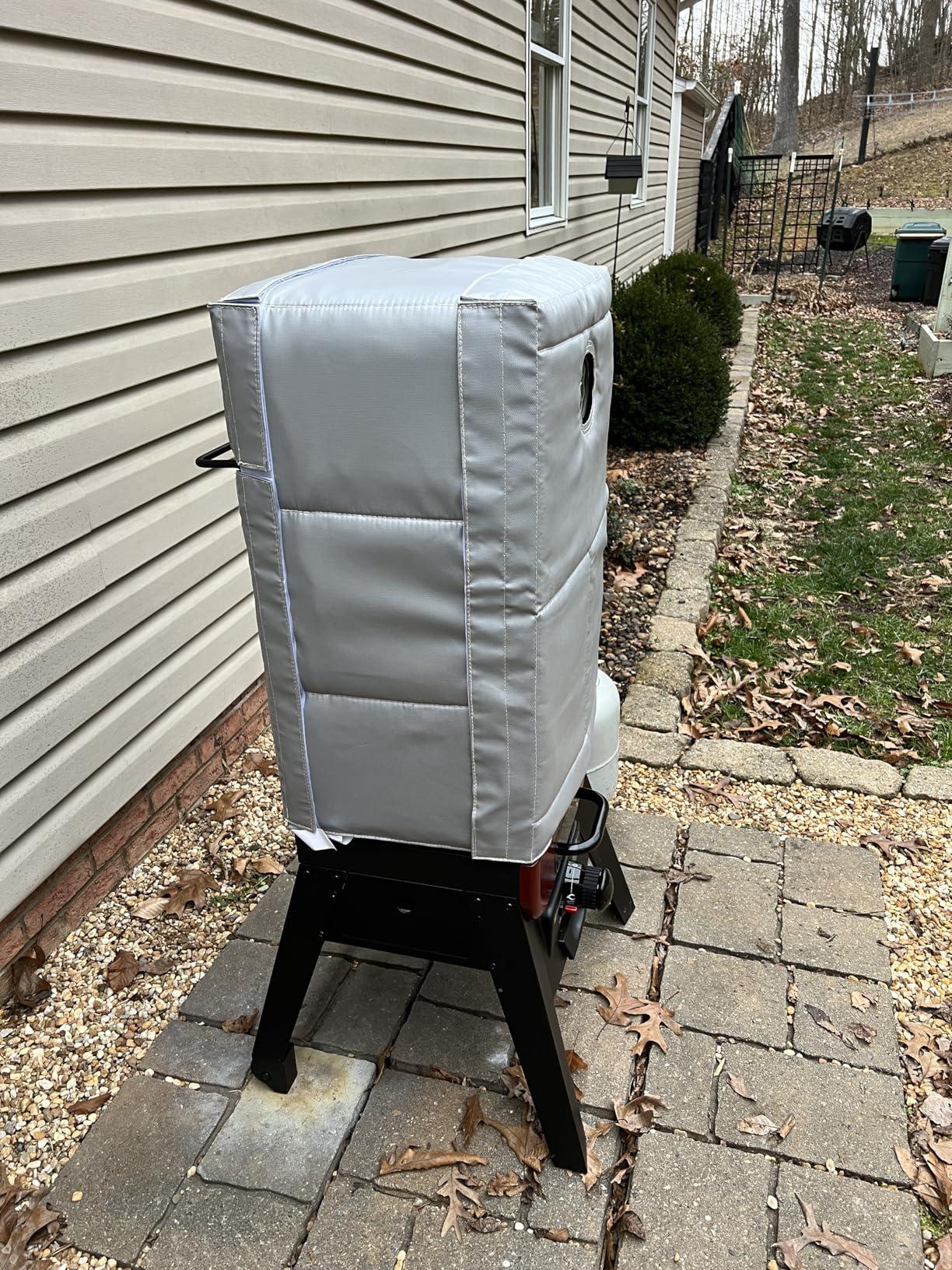 Hisencn Grill Insulation Blanket for Pit Boss PBV3G1 Vertical Smoker, Heat Retention BBQ Smoker Cover for Pit Boss 3 Series Gas Smoker PBV3G1, Fiberglass Thermal Insulated Blanket for Winter Cooking customer photo 2