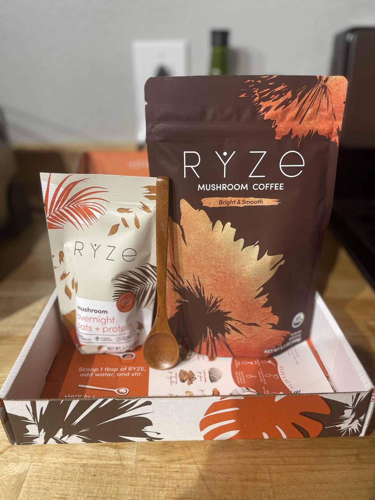 RYZE SUPERFOODS Mushroom Medium Roast Coffee USDA Organic with 6 Adaptogenic Mushrooms, USA Grown Instant Coffee for Better Energy, Focus Digestion Immunity with Lions Mane & Turkey Tail 30 Servings customer photo 1