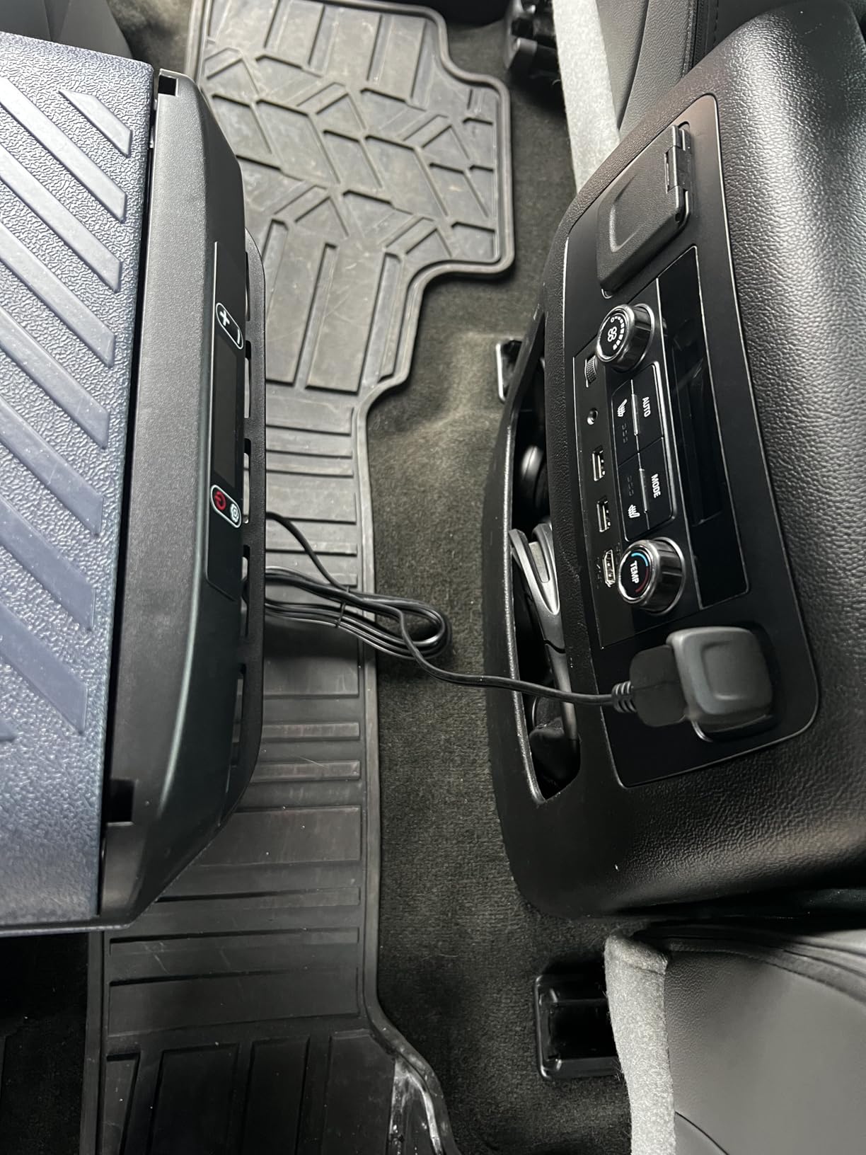 BODEGA 12 volt Car Refrigerator - 26QT Portable Freezer IPX4 Waterproof Car Fridge Electric Cooler Ultra-Quiet for Truck Van Camping Travel 12/24V DC 110~240 Volt AC,-4℉~68℉ customer photo 2