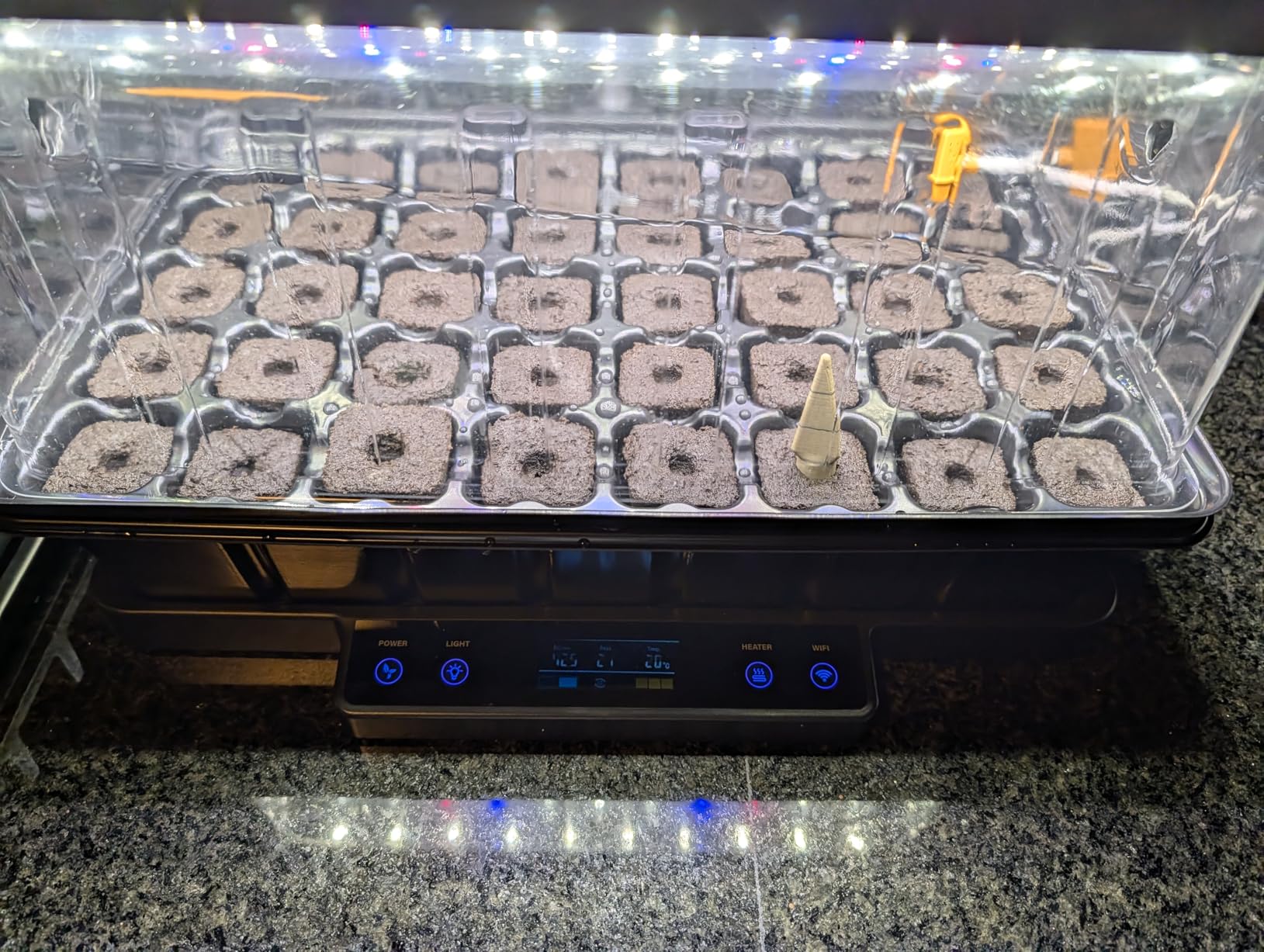 LetPot Smart Seed Starter with Humidity Dome, Germination Kit with Waterproof Seedling Mat, 24W Full Spectrum LED Grow Light, Smart Heating Base, EC Soil Sensor & App Control for Indoor Seed Starting customer photo 1