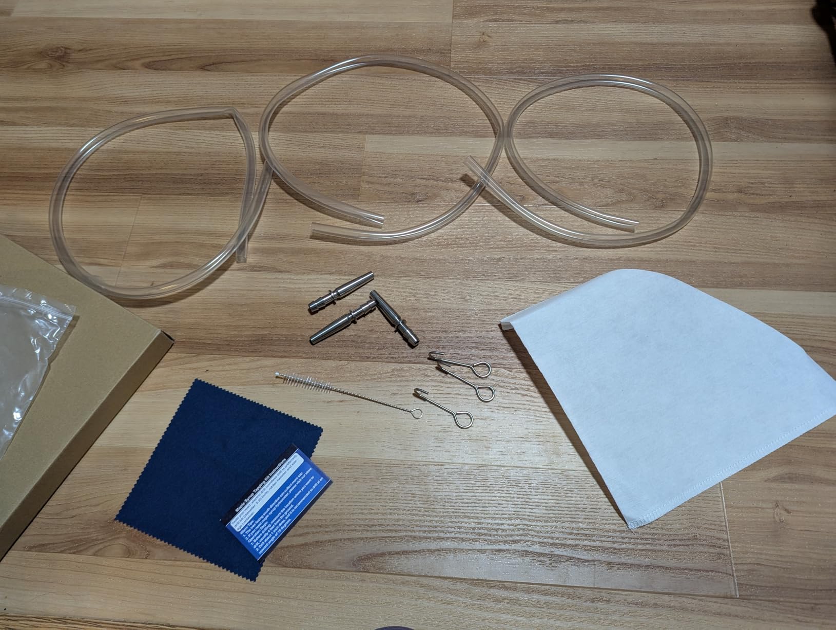 22Pcs Maple Syrup Tapping Kit, Maple Tree Tapping Kit with 6 Stainless Steel Maple Syrup Taps, 6 Maple Syrup Tubes, 6 Hooks, 2 Maple Sap Filters, Tree Sap Tapping Kit for Maple Syrup Making Equipment customer photo 1