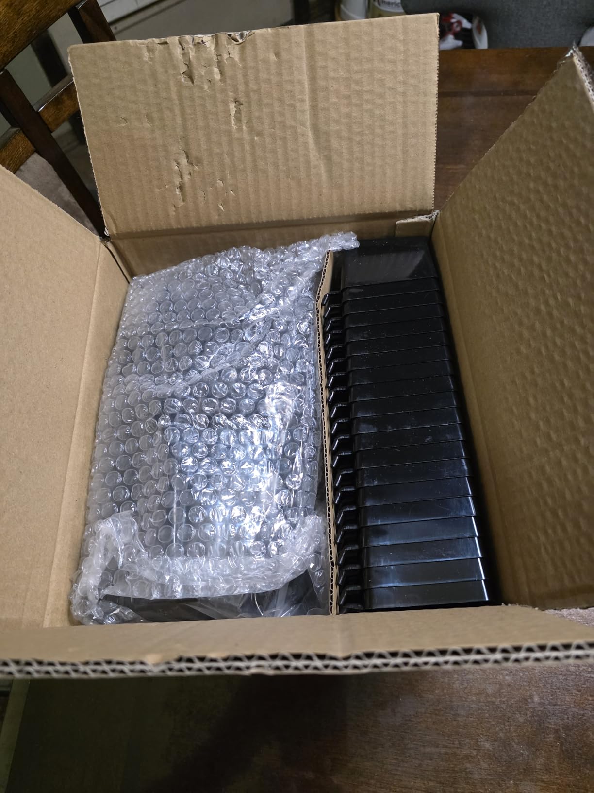INCLY 300PCS Extra Thick Pegboard Accessories, 1/4