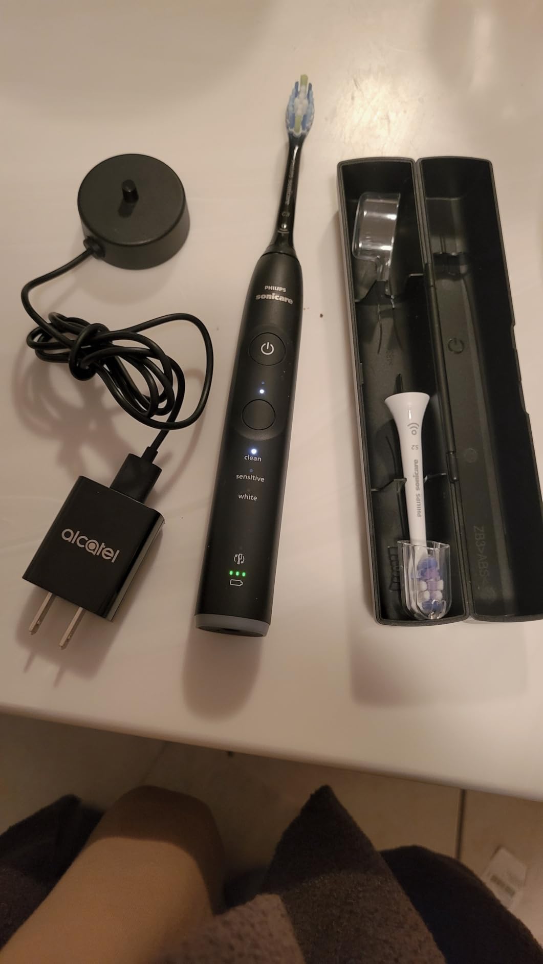 Philips Sonicare 6500 Series Electric Toothbrush - Next-Generation Sonicare Technology, Pressure Sensor, 9 Brushing Settings, SmarTimer, BrushPacer, 21-Day Runtime, Travel Case, Black, HX7411/08 customer photo 1