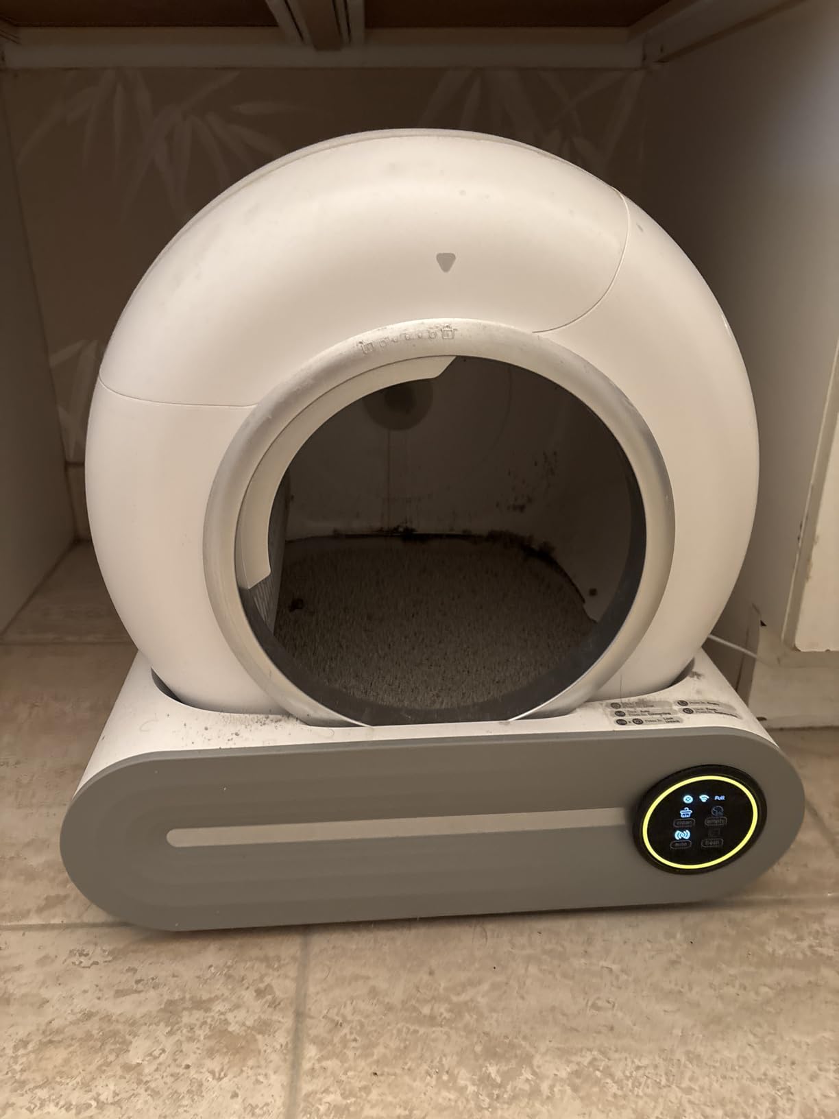 Automatic Litter Box, (2026) Multi-Function Upgrade Robot Self Cleaning Litter Box for Multiple Cats, 65L+9L Extra Large, APP Control, Deodorization, 3 Rolls Litter Bag Liners, 1 Odor Eliminator customer photo 1