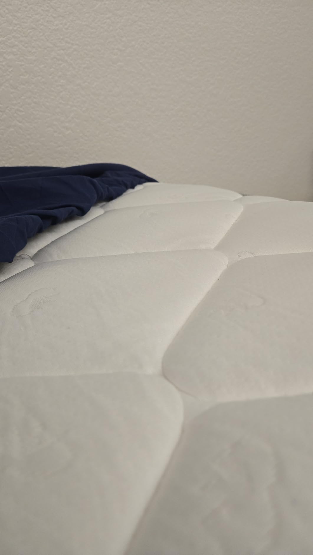Neo Sleep Queen Size Mattress, 10 Inch Hybrid Comfort & Supportive Mattress in a Box, Cooling Gel Memory Foam and Pocket Springs with Pressure Relief, CertiPUR-US Certified, Medium Firm customer photo 2