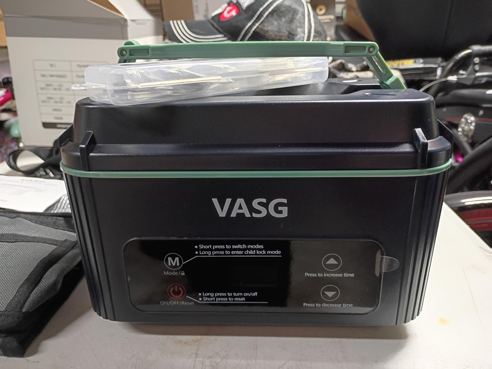 VASG 2026 Upgraded Cordless Heated Lunch Box for Adults, XXL 5.1-Cup Electric Lunch Box with 360° Surround Rapid Heating, 12000mAh Portable Food Warmer with Timer, LCD Display for Office & Car customer photo 1