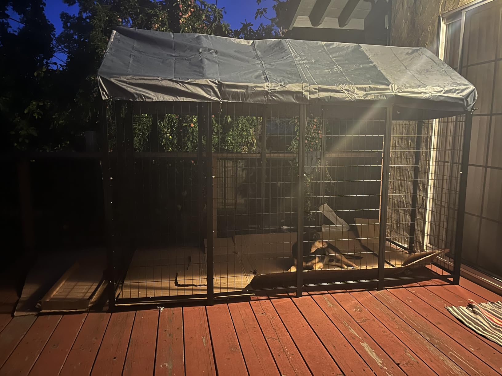 YITAHOME Outdoor Dog Enclosure with Metal Dog Gate, 7.5'x7.5' Dog Kennel Outside with Roof, Dog Fence Outdoor for Yard customer photo 2