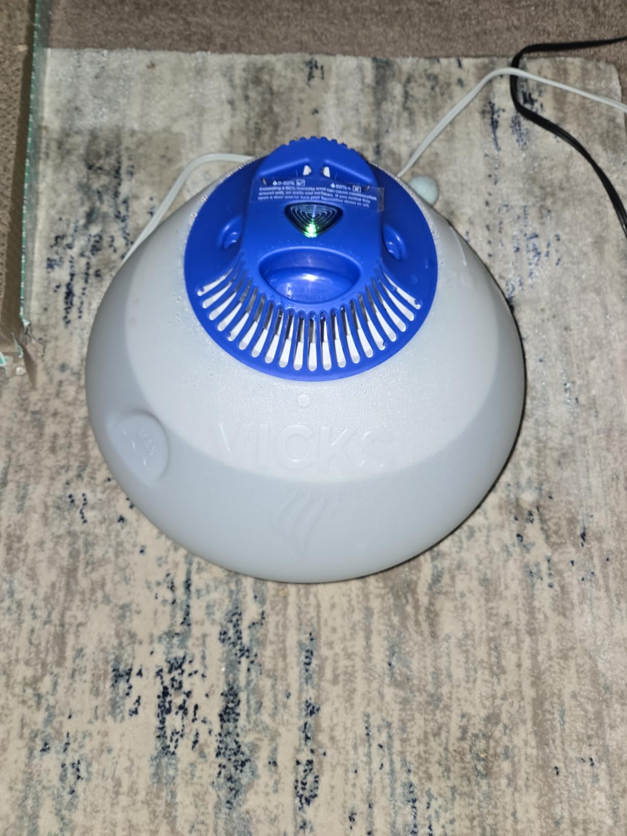 Vicks Warm Steam Vaporizer & Humidifier 1.5 Gallon Tank for Small and Medium Rooms, Night Light, Works with VapoPads and VapoSteam customer photo 1