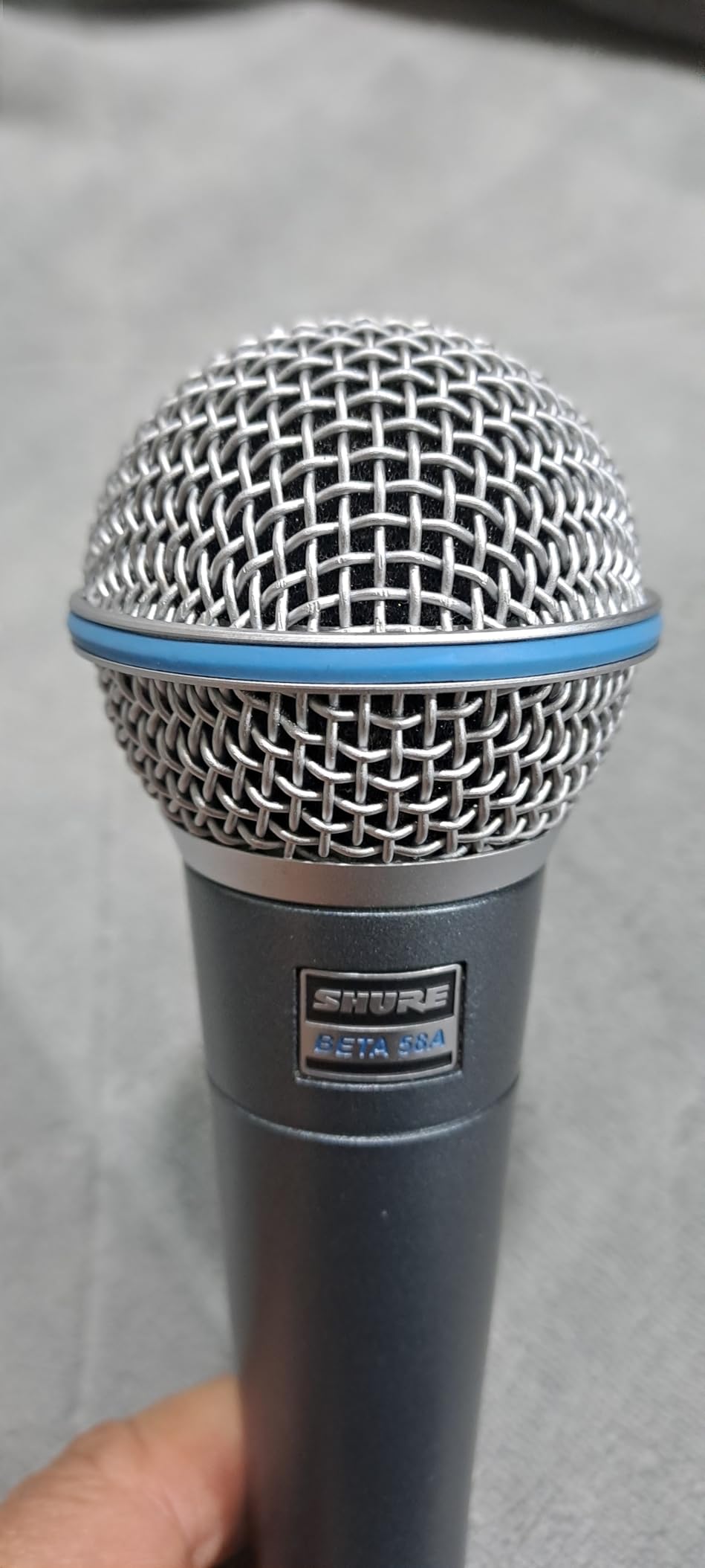 Shure BETA 58A Vocal Microphone - Single Element Supercardioid Dynamic Mic for Stage and Studio with A25D Adjustable Stand Adapter, 5/8