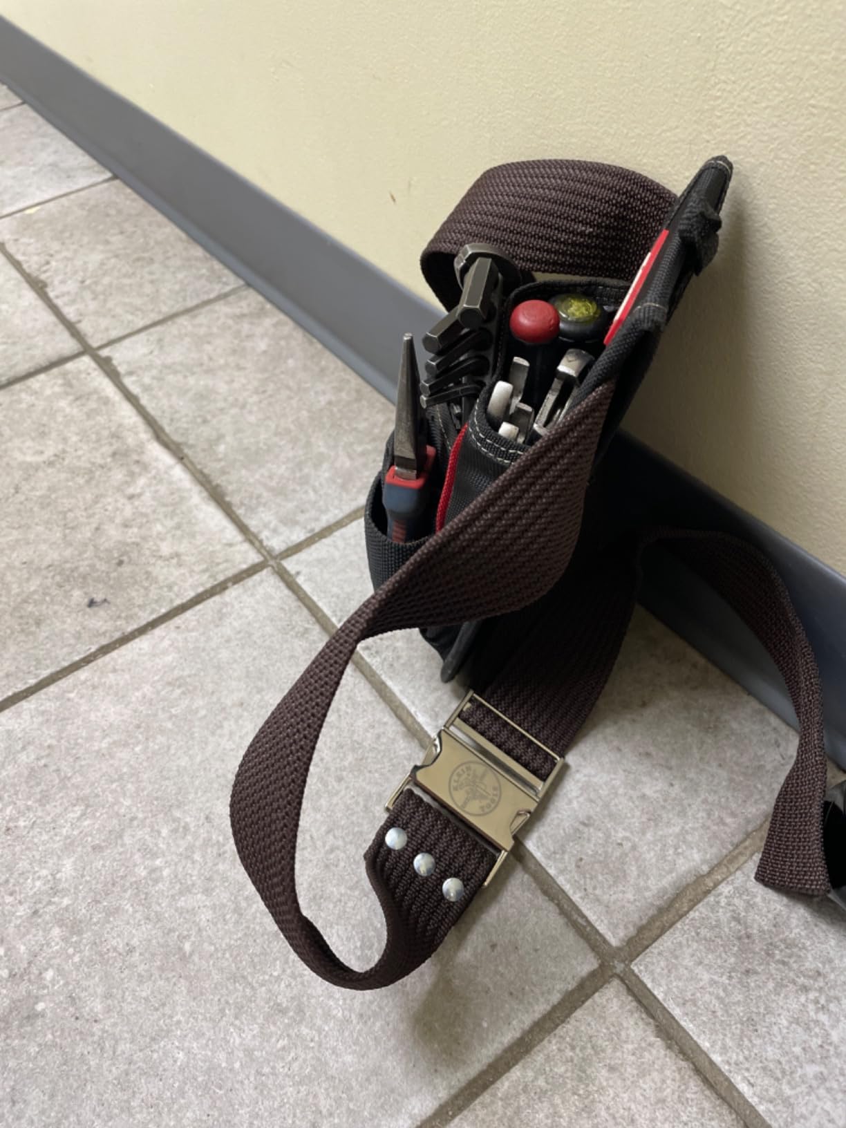 Klein Tools 5225 Tool Belt, Adjustable Electrician Belt is 2-Inch Wide, Adjusts for 48-Inch Waist customer photo 2