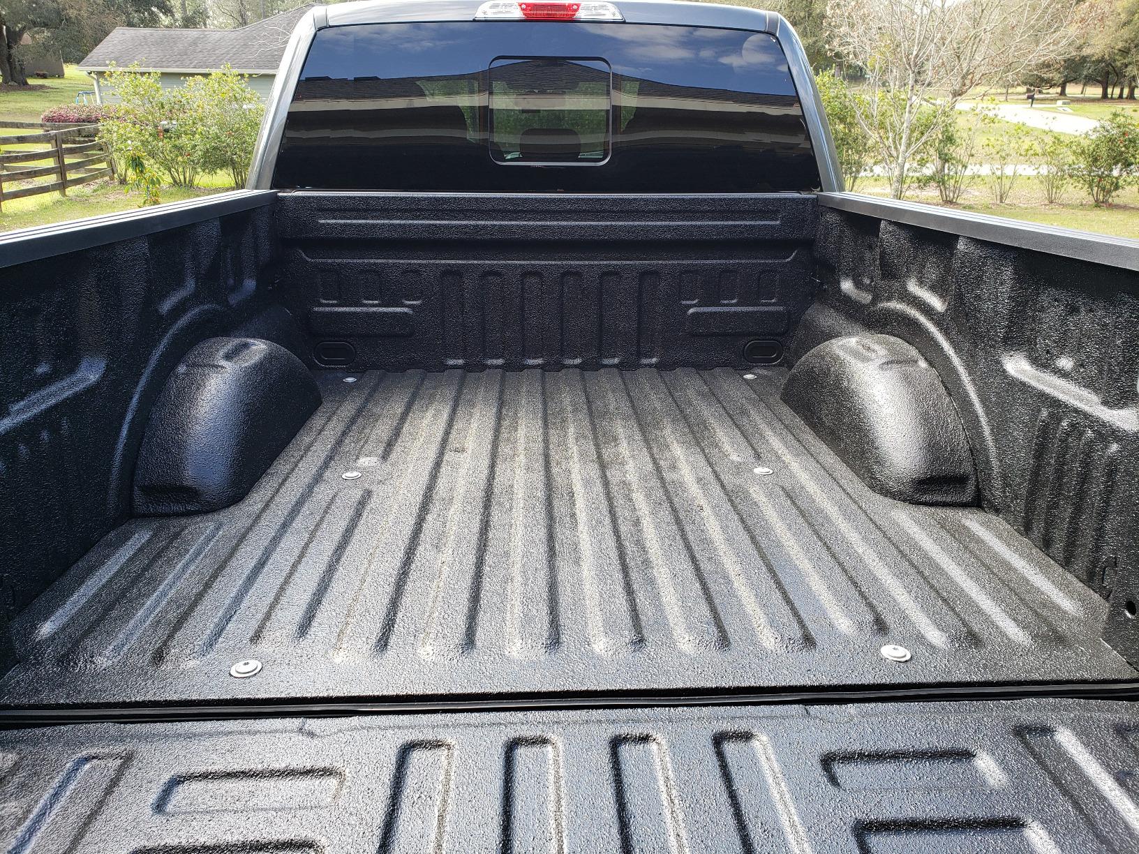 HERCULINER HCL1B8 Roll-on Bed Liner Kit, Black, 1 Gal. customer photo 2