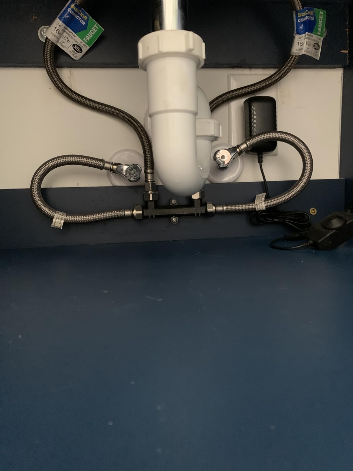 Watts Hot Water Recirculation System with Programmable Timer for Tank Water Heaters, Instant Hot Water, 120V Pump, 10 ft Cord, 2 Adapters, Sensor Valve, Mounting Screws, 2 Supply Lines (0955800) customer photo 1