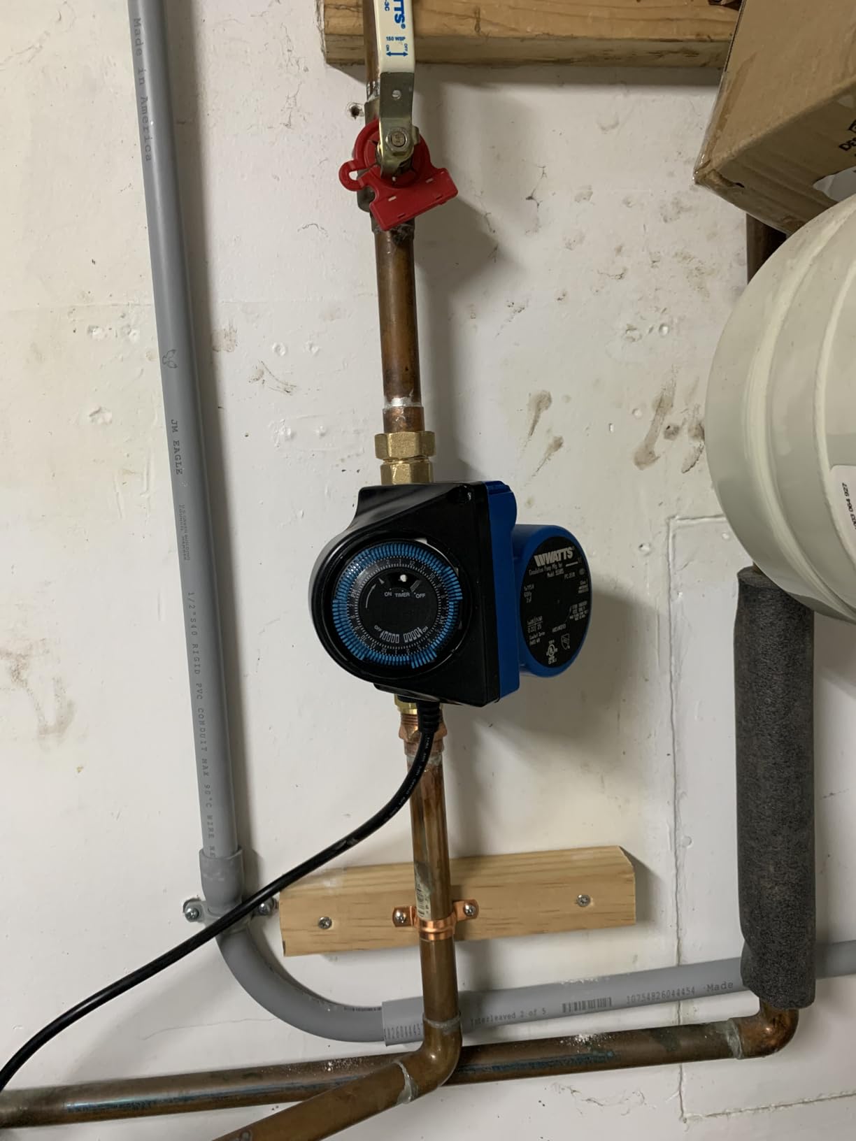 Watts Hot Water Recirculation System with Programmable Timer for Tank Water Heaters, Instant Hot Water, 120V Pump, 10 ft Cord, 2 Adapters, Sensor Valve, Mounting Screws, 2 Supply Lines (0955800) customer photo 2