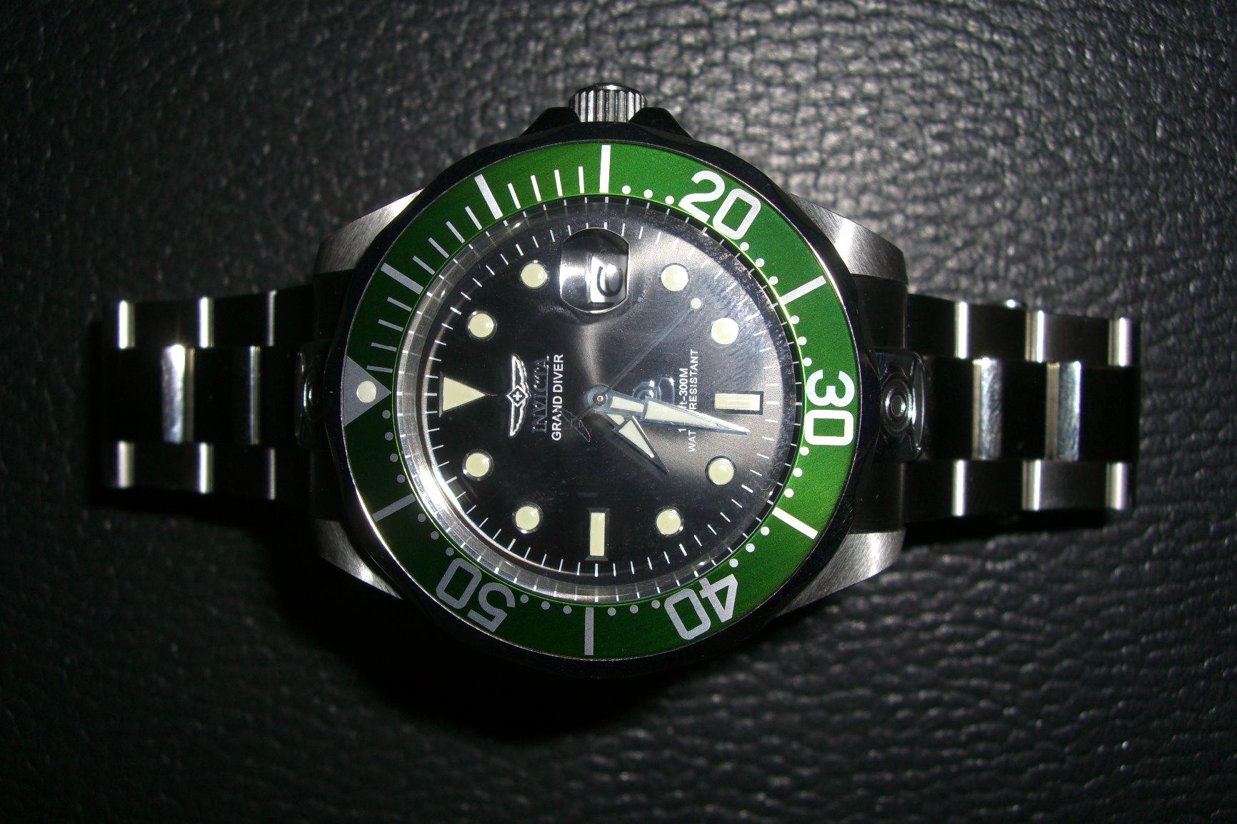 Invicta Men's 3044 Stainless Steel Pro Diver Automatic Watch customer photo 1