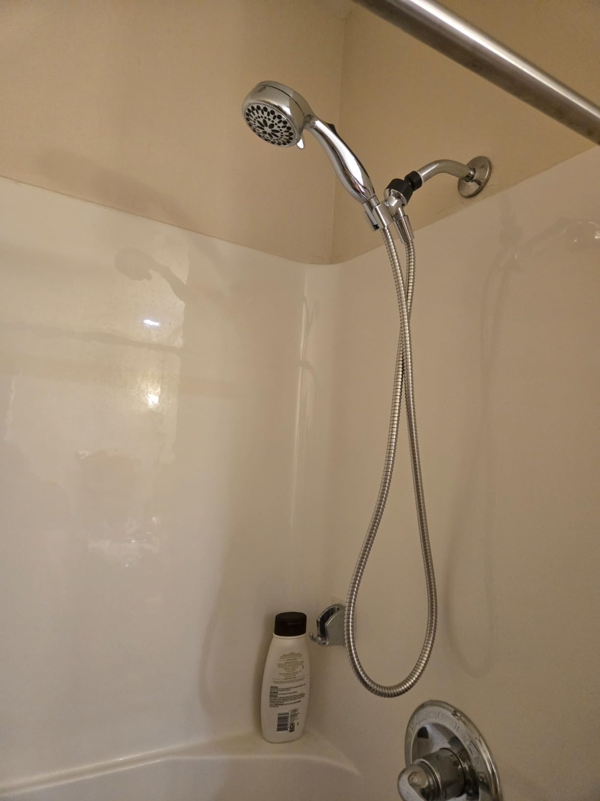 Delta Faucet 7-Spray Touch-Clean Hand Held Shower Head with Hose, Chrome, 75700 customer photo 1