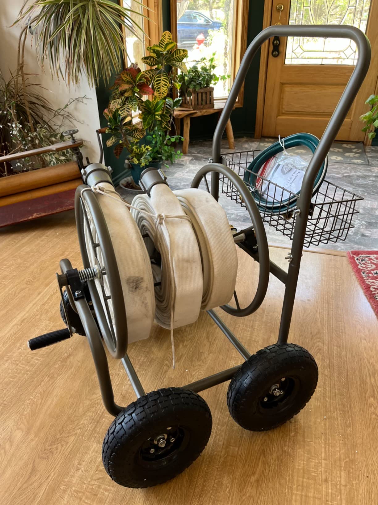 Liberty Garden Residential Grade Four Wheel 250 Foot Capacity Steel Frame Water Hose Reel Cart with Basket customer photo 1