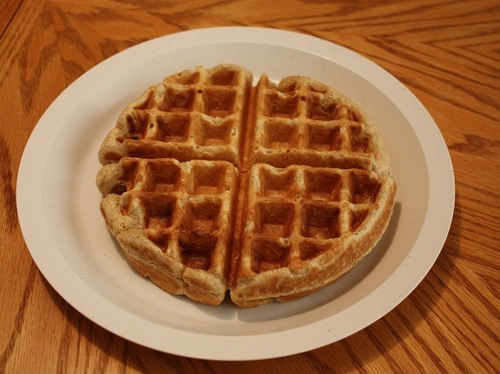 Presto 03510 Ceramic FlipSide Belgian Waffle Maker, Nonstick, Cool Touch Handles, Black customer photo 2