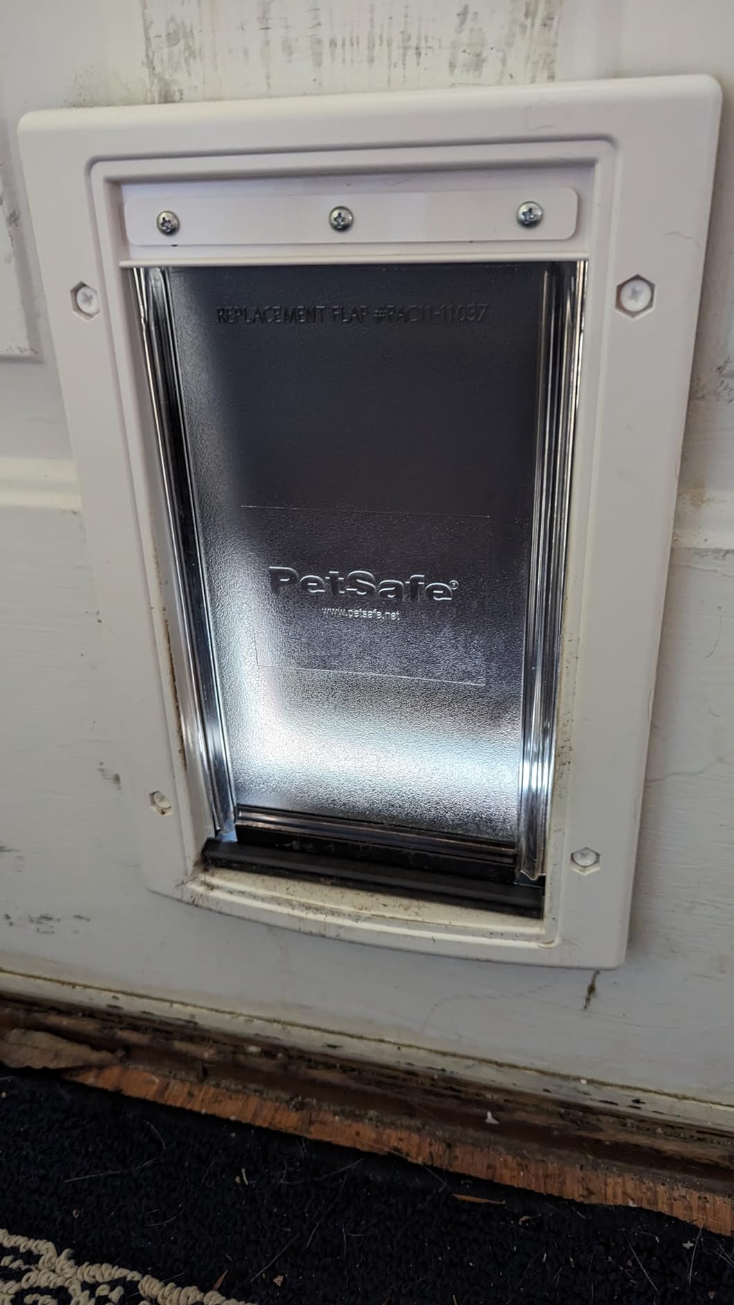 PetSafe Extreme Weather Plastic Pet Door, Small customer photo 2