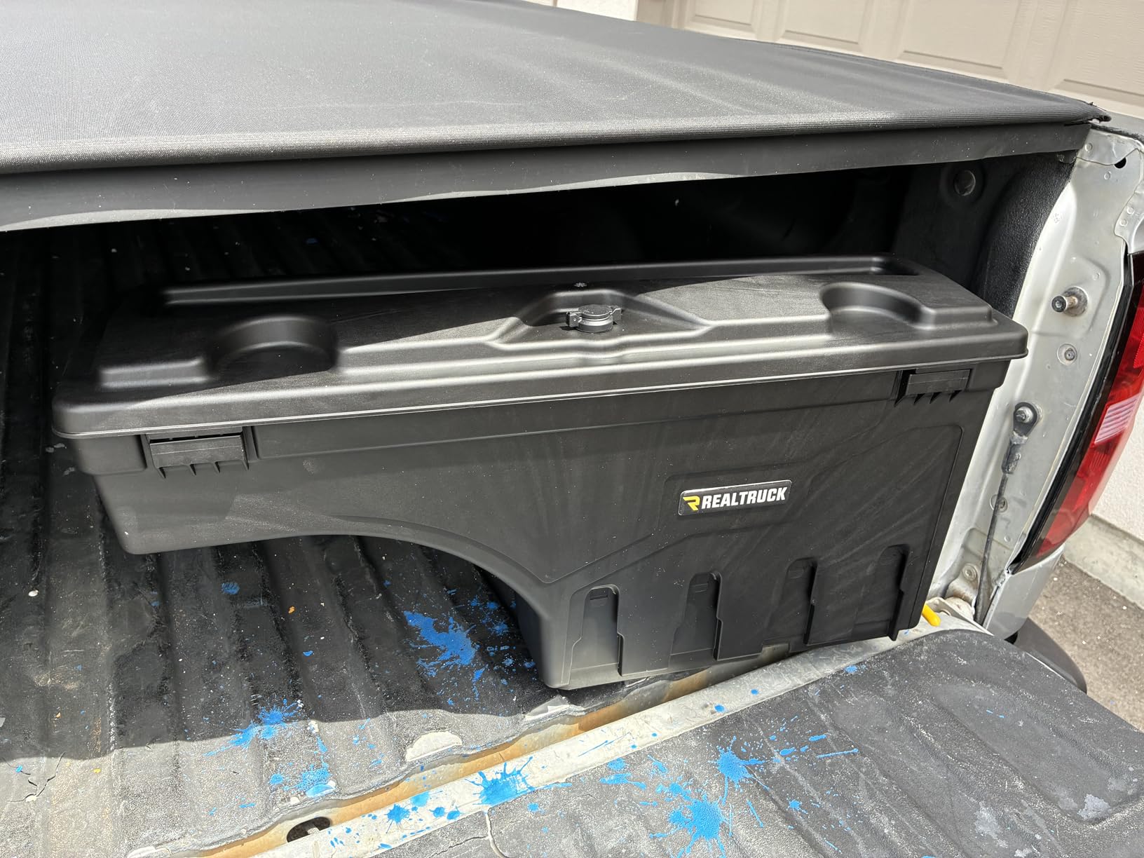 RealTruck UnderCover SwingCase Truck Bed Storage Box | SC100D | Fits 2007 - 2019 Chevy/GMC Silverado/Sierra 2500/3500HD Drivers Side customer photo 2