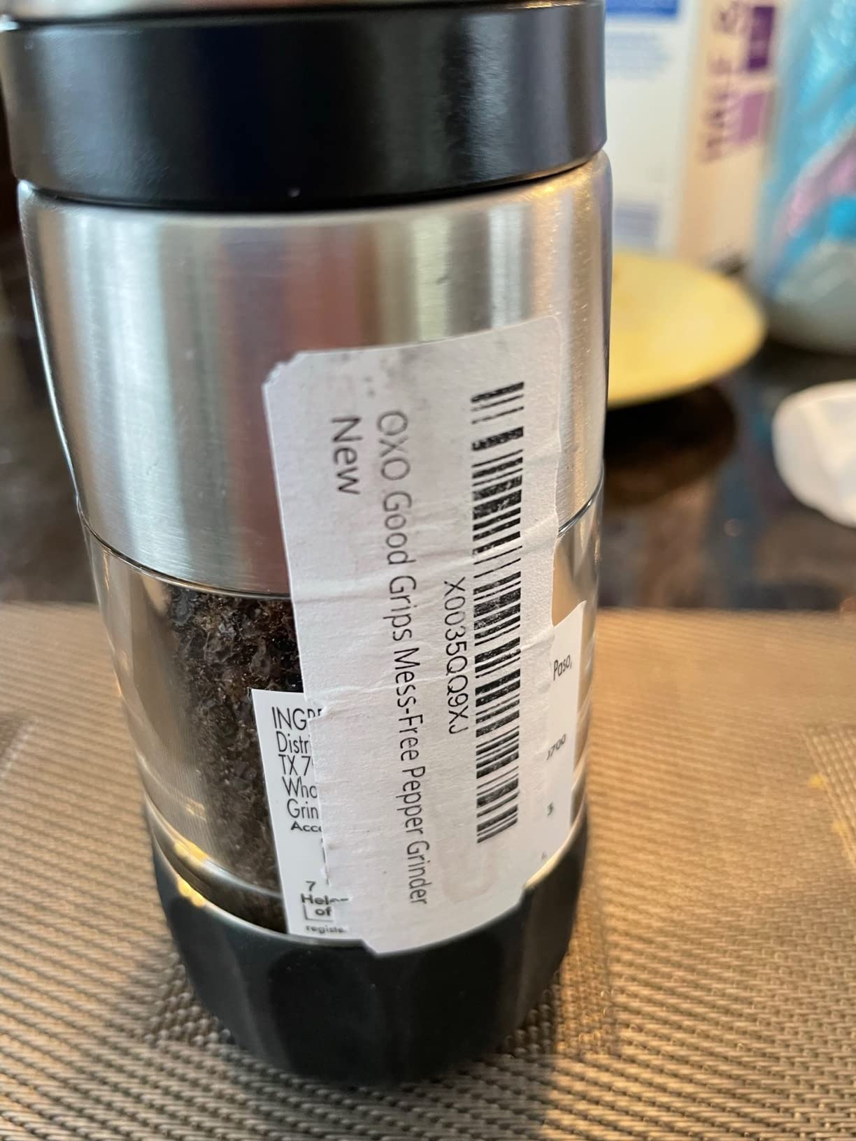 OXO Good Grips Mess-Free Pepper Grinder customer photo 2