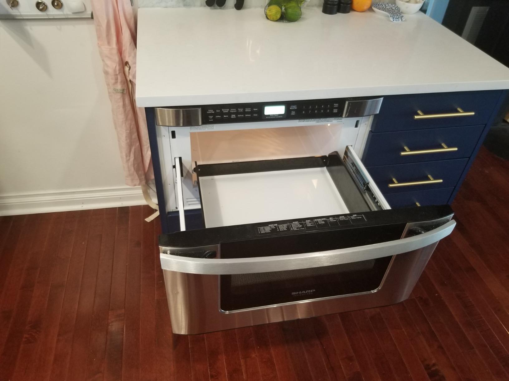 SHARP KB6524PSY Microwave Drawer Oven, 24-inch, 1.2 Cubic Feet, 950 Watt, Angled Touch Control Panel, Stainless Steel customer photo 1