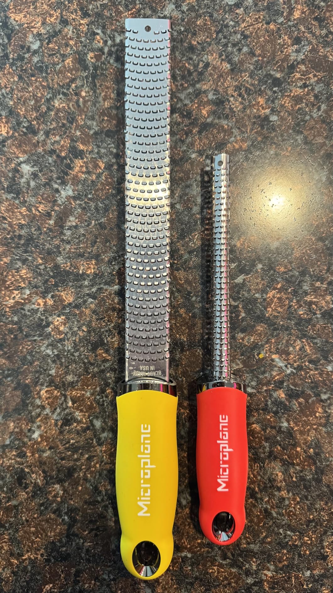 Microplane Specialty Spice Grater - Perfect for Nutmeg & Cinnamon, with Safety Cover (Red) customer photo 1