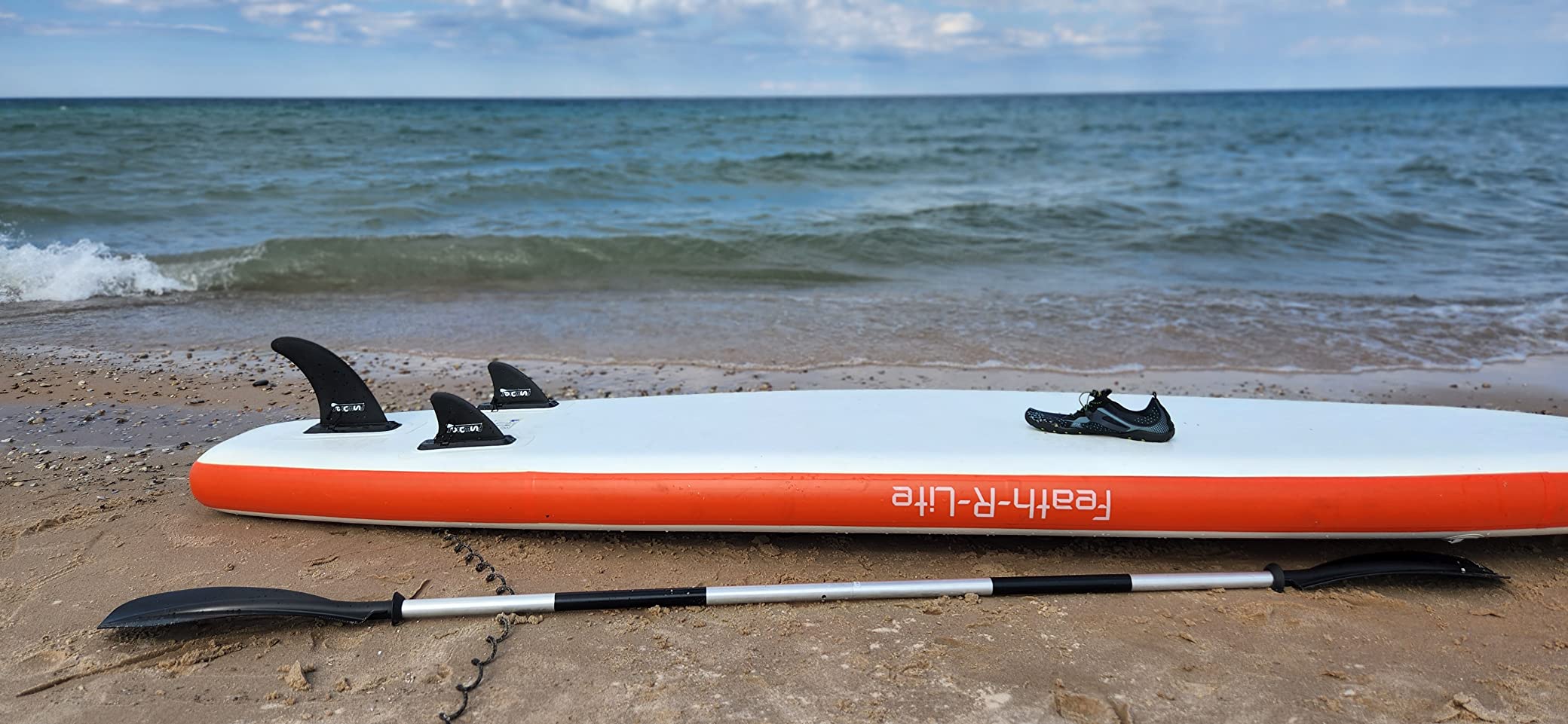 Bending Branches Whisper Kayak Paddle - 2‑Piece Aluminum Shaft, Polypropylene Blades, Adjustable 0°/60° Feathering, Black Comfort Grips, Dihedral Blade Design for Recreational Paddling customer photo 2