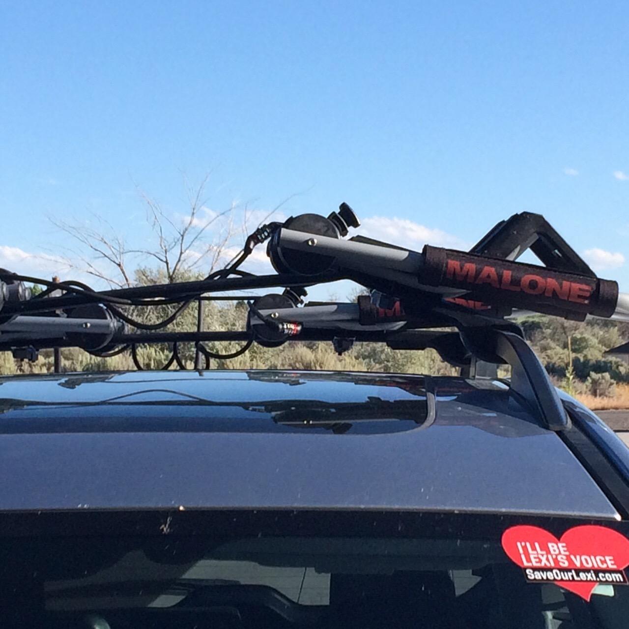 Malone Downloader Folding J-Style Universal Car Rack Kayak Carrier with Bow and Stern Lines customer photo 1