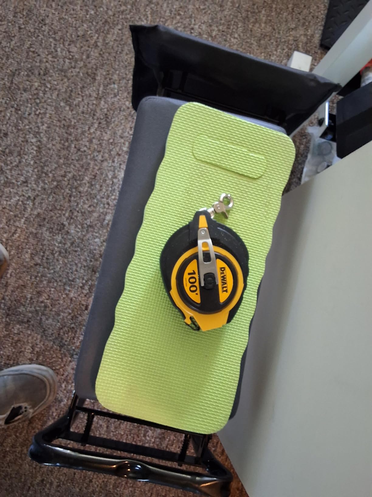 DEWALT Tape Measure, 100-Foot, Self-Lock, Solid Chrome Finish, Rubber Grip (DWHT34036L) customer photo 2