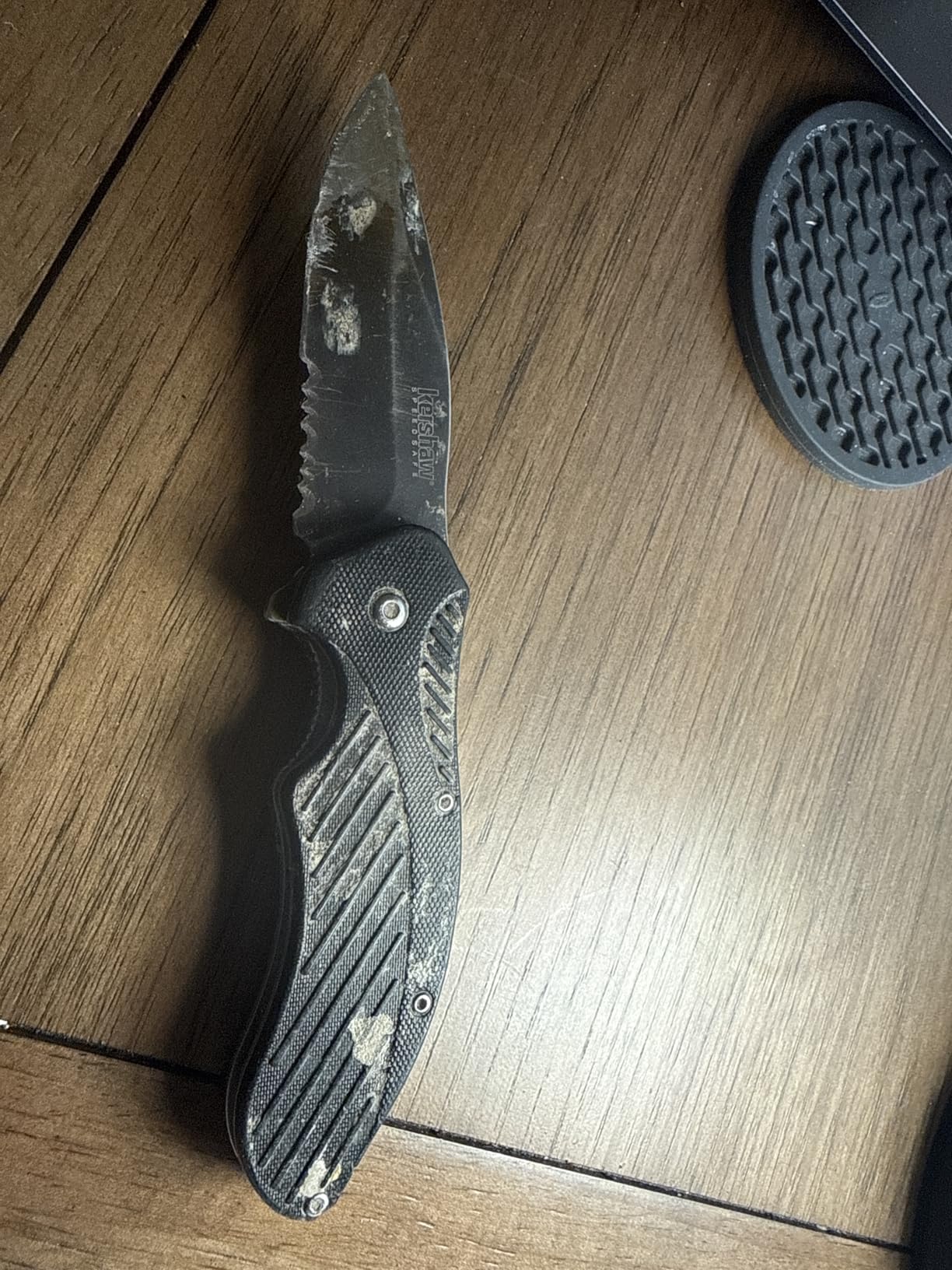 Kershaw Clash Black Serrated Pocketknife, 3