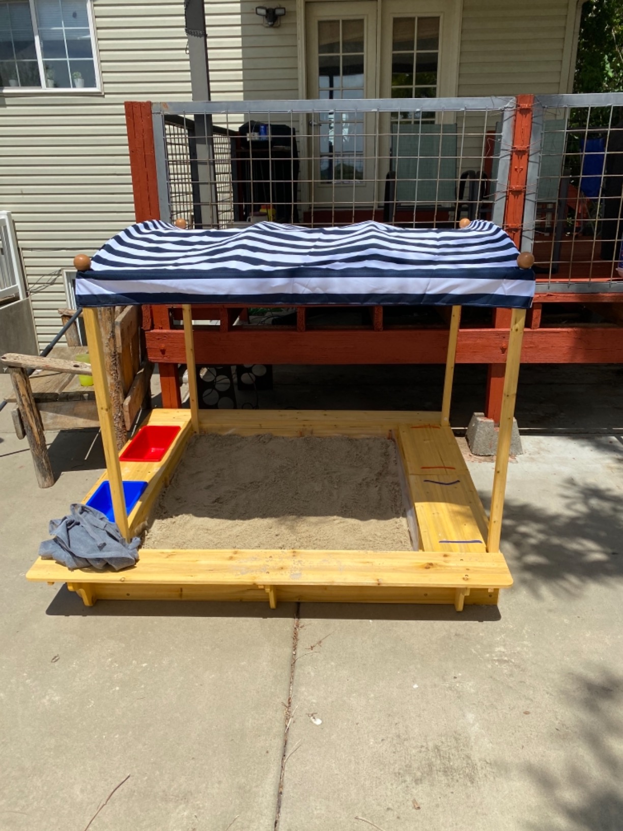 KidKraft Outdoor Covered Wooden Sandbox with Bins and Striped Canvas Canopy, Kids' Outdoor Furniture, Navy & White, Gift for Ages 2-8 customer photo 1