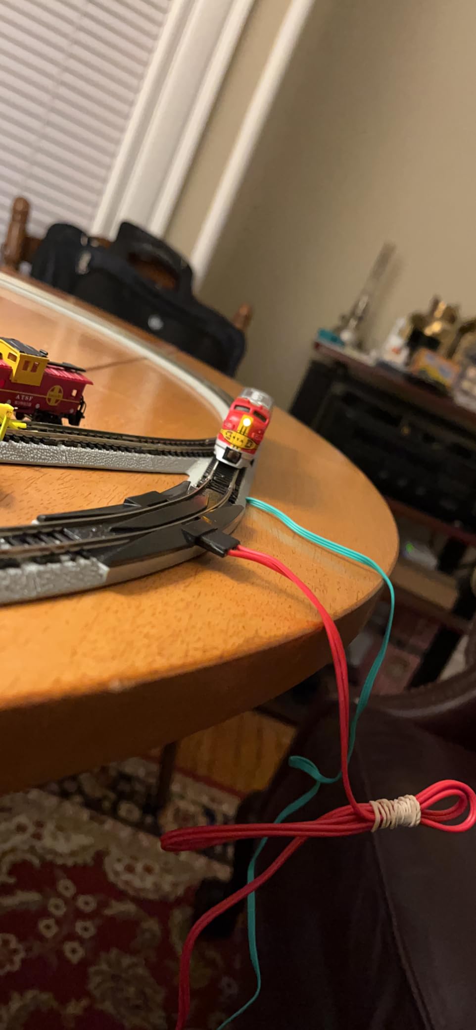 Bachmann Trains - Super Chief Ready To Run Electric Train Set - N Scale customer photo 1