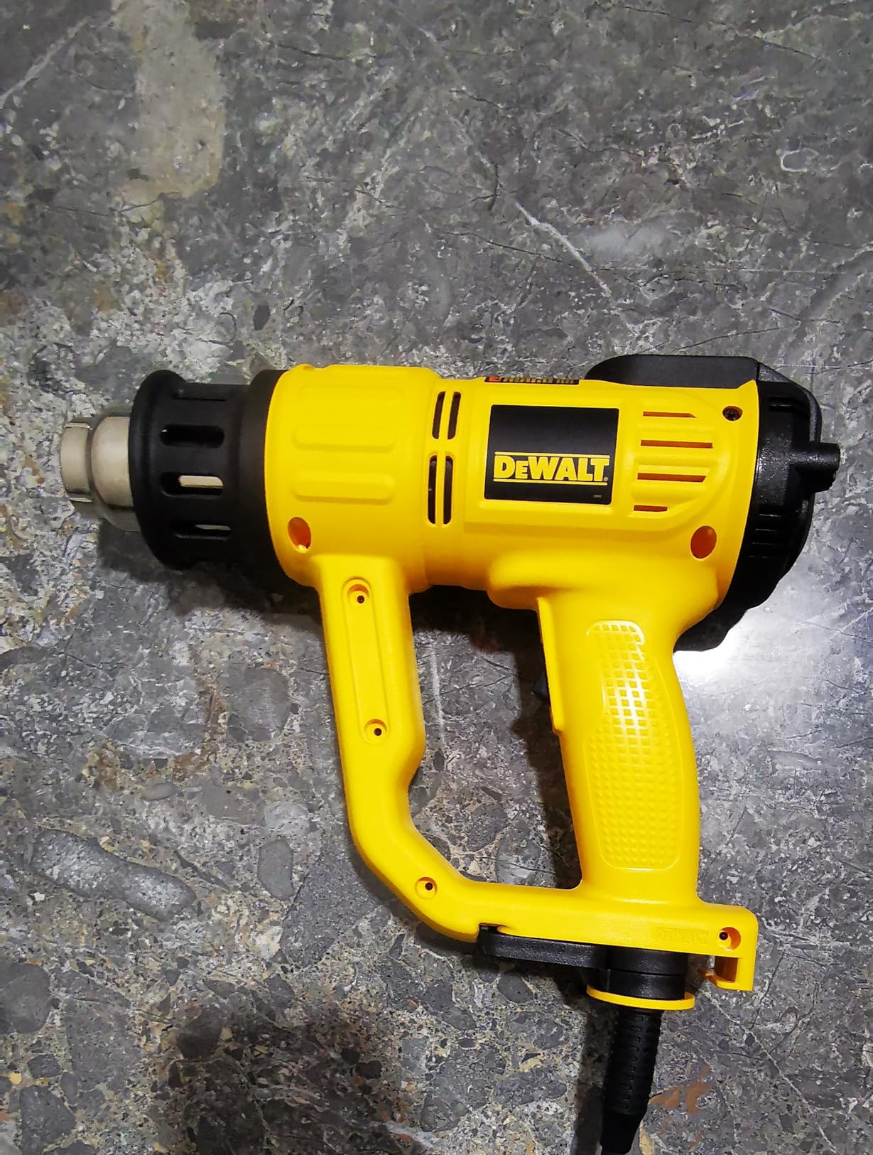 DEWALT Classic Heat Gun with LCD Display & Hard Case/Accessory Kit (D26960K), Yellow customer photo 1