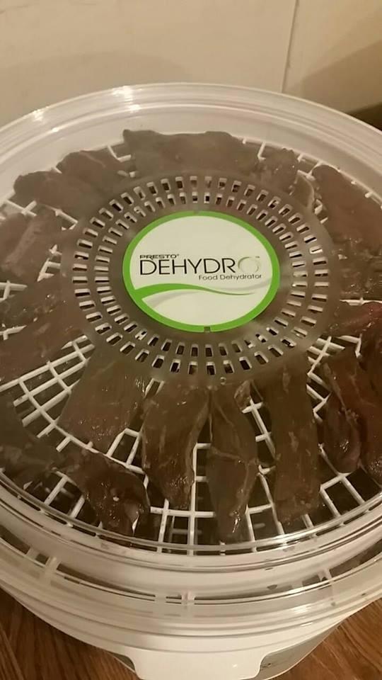 Presto 06300 Dehydro Electric Food Dehydrator, Standard customer photo 1