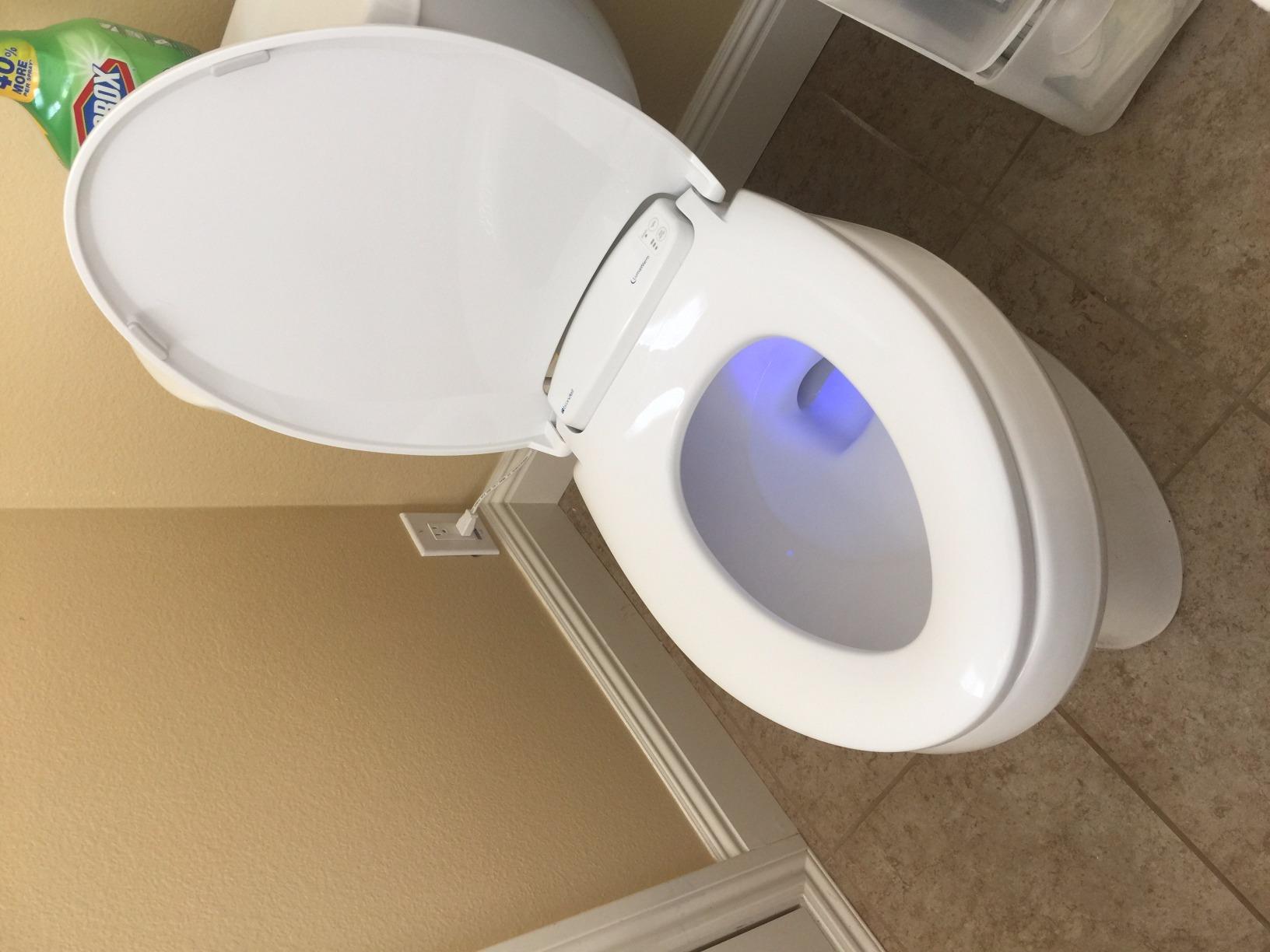 Brondell L60-EW LumaWarm Heated Nightlight Elongated Toilet Seat, White customer photo 2
