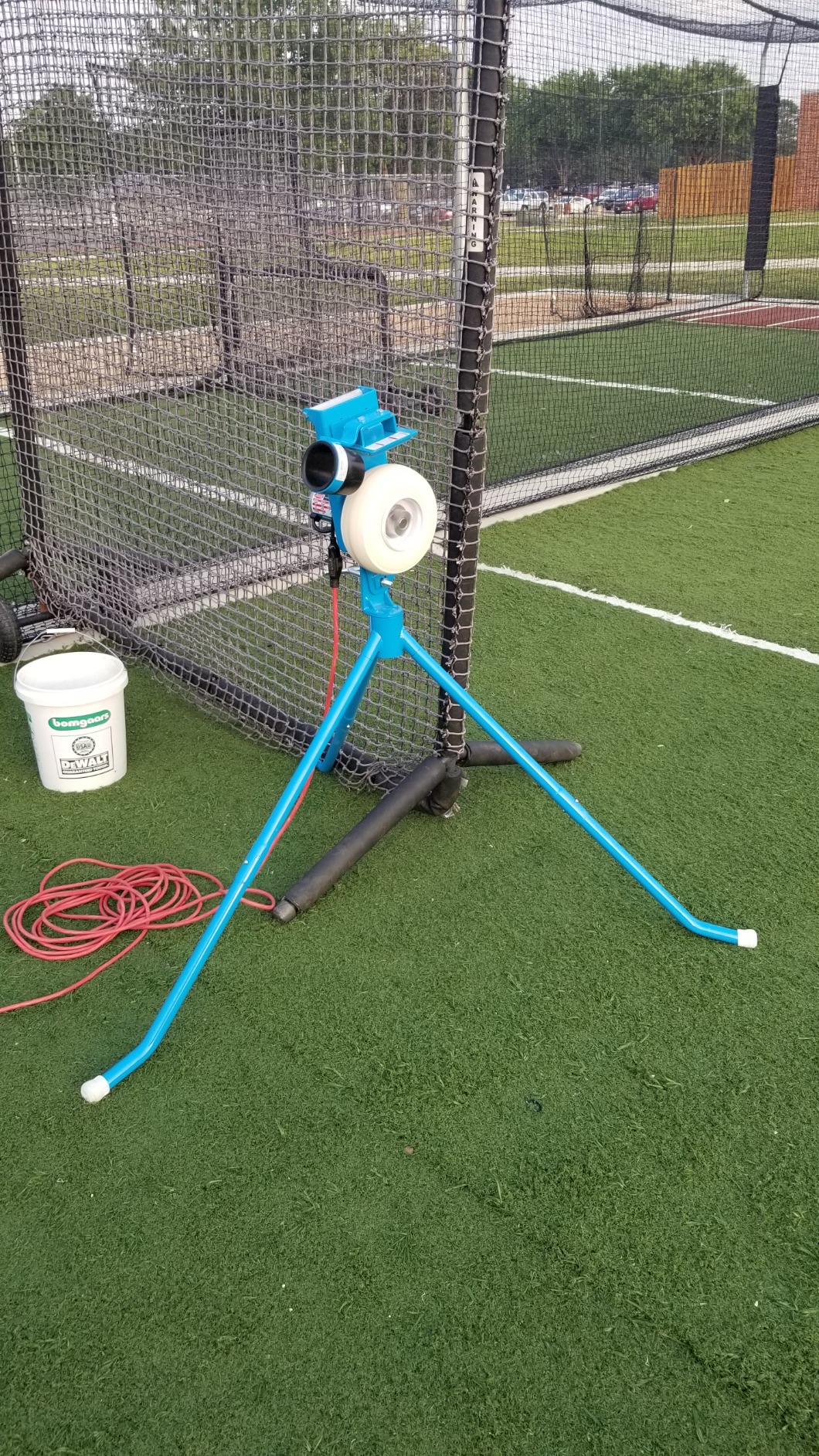 JUGS PS50 Baseball and Softball Pitching Machine customer photo 1